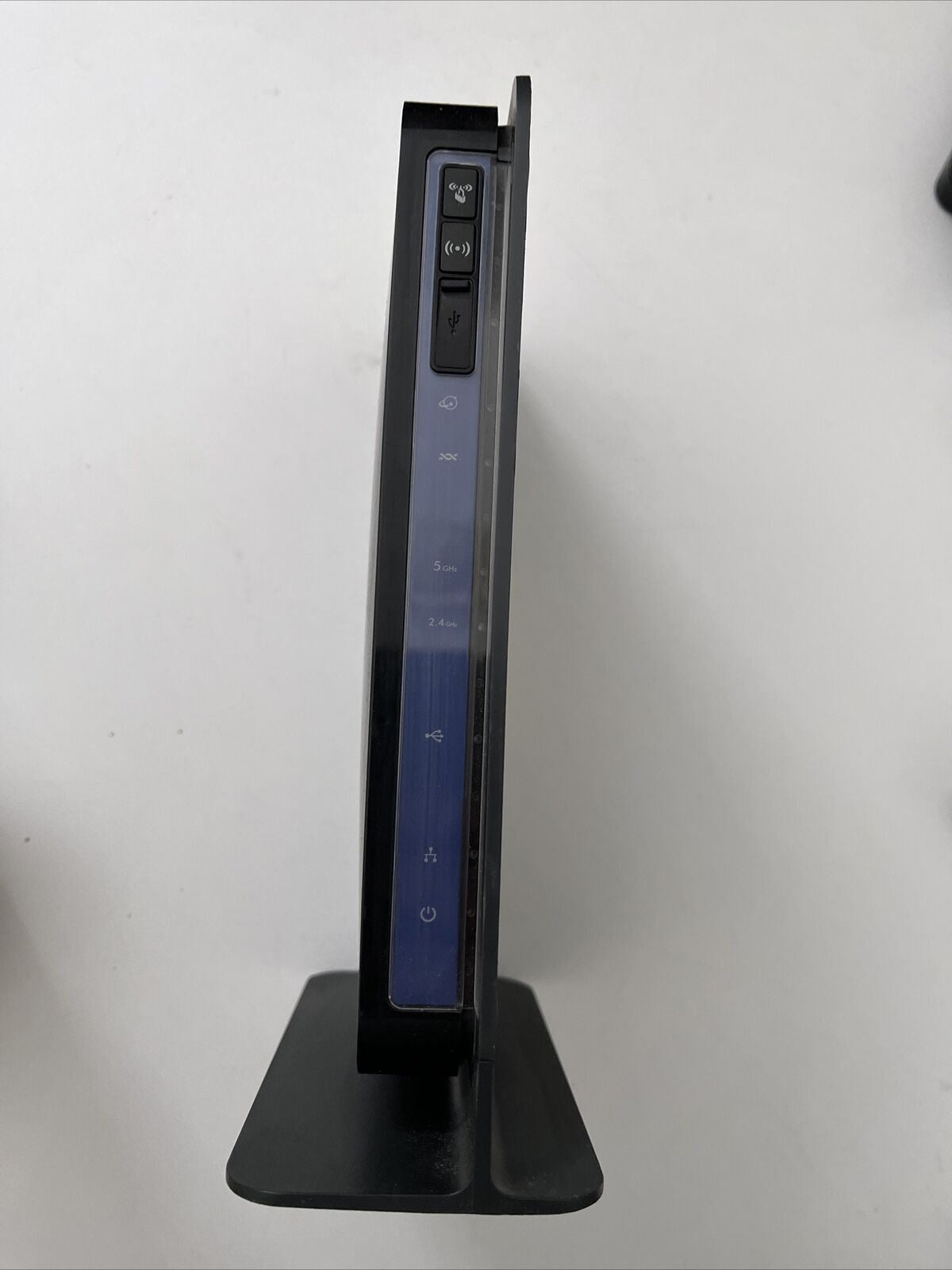 Netgear N600 Wireless Dual Band Gigabit Modem Router ADSL2+ DGND3700v2