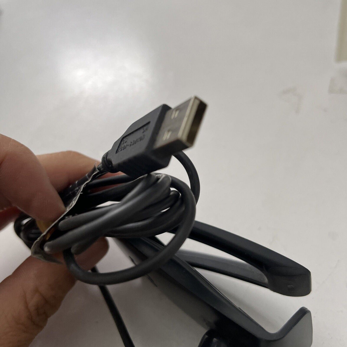Logitech Quickcam Connect Clip-On Webcam V-UBB39 USB with Built-in Microphone
