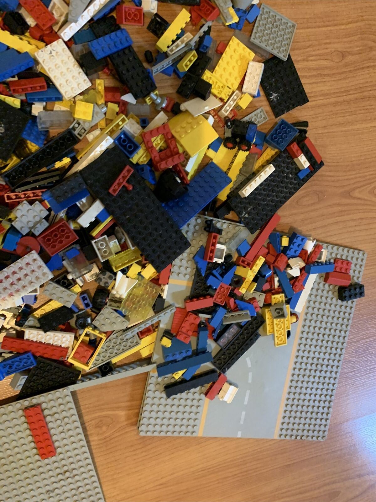 Lego Bulk Lot Set 2.6kg Various Large Pieces & Small Pieces Various
