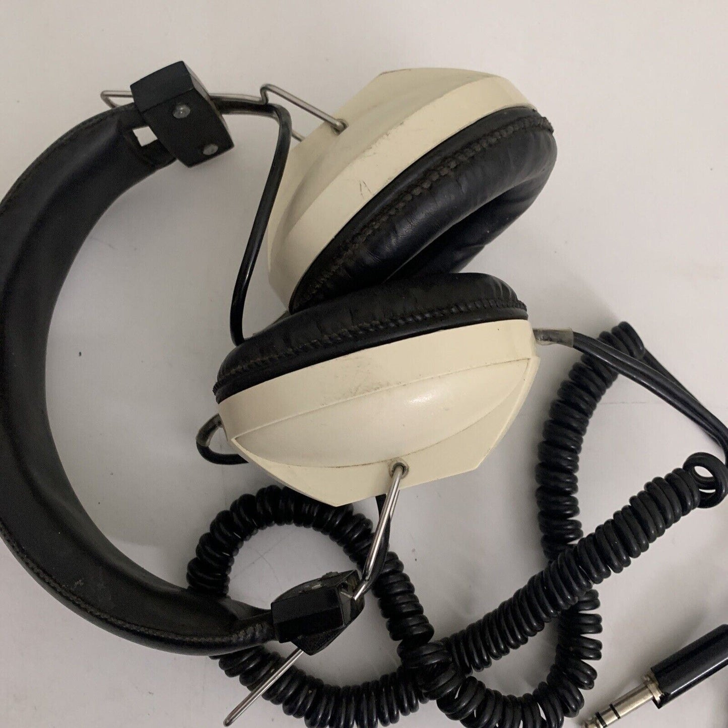 Vintage Hosiden Dynamic Stereo Headphones DH-42H-Q 2x 1/4" jack Made in Japan 8Ω