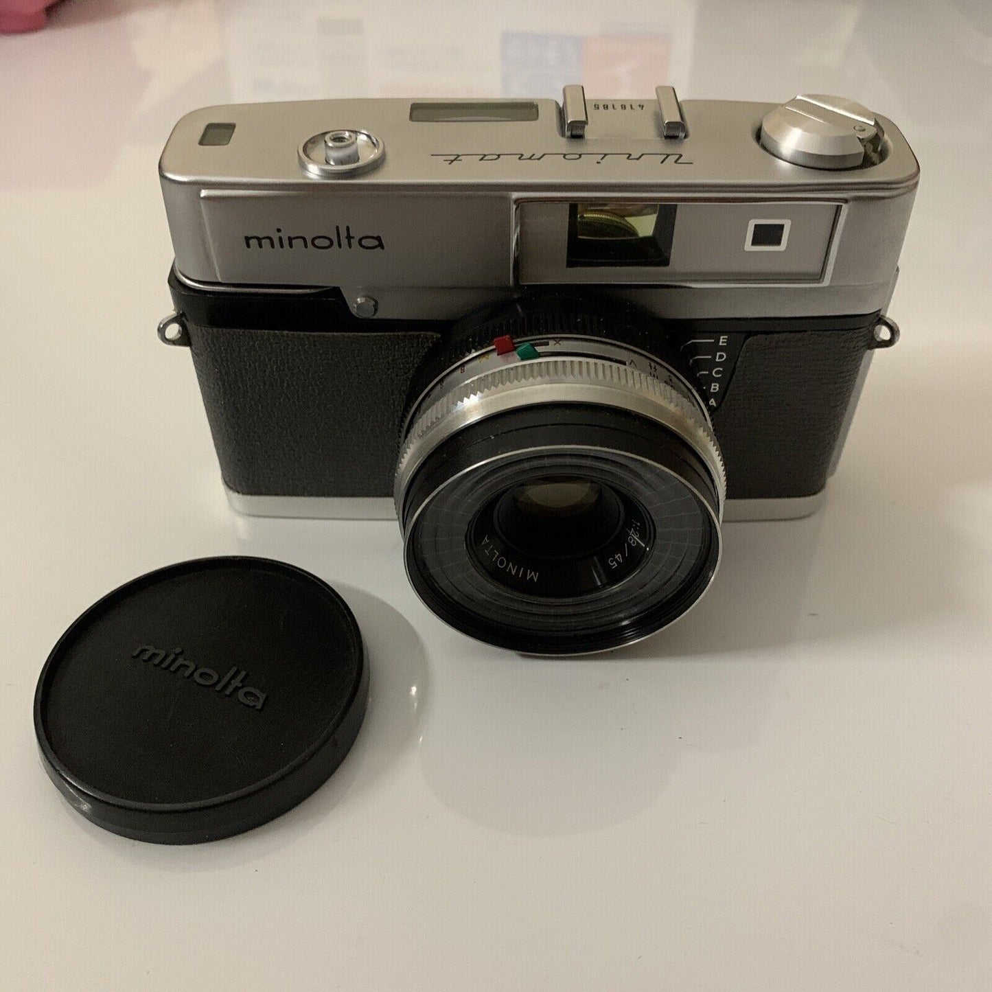 Vintage Minolta Uniomat III 35mm Film Camera Lens Rokkor 1:2.8/45mm 1965