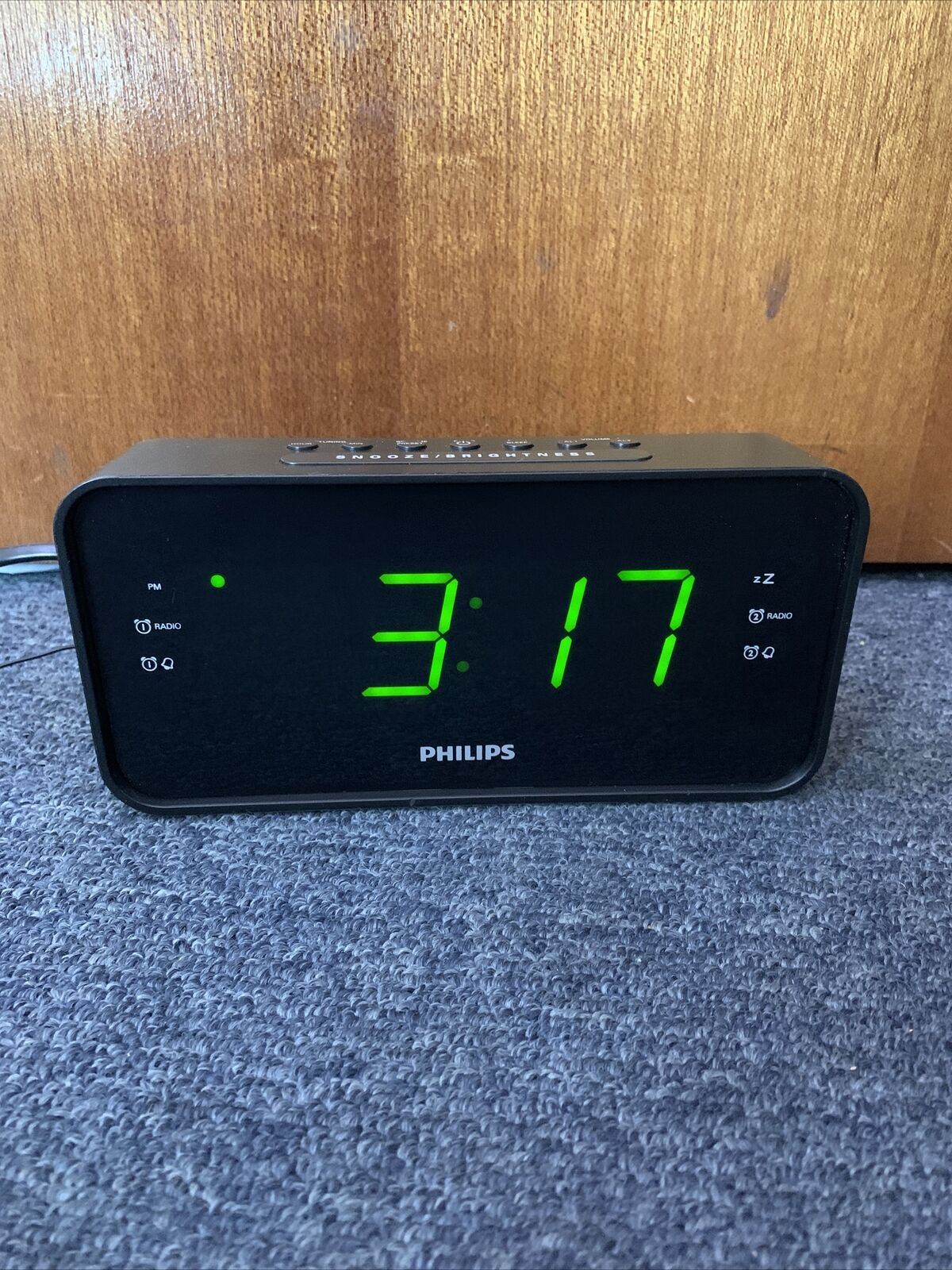 Philips AJ3232B/79 Alarm Clock Radio AM/FM