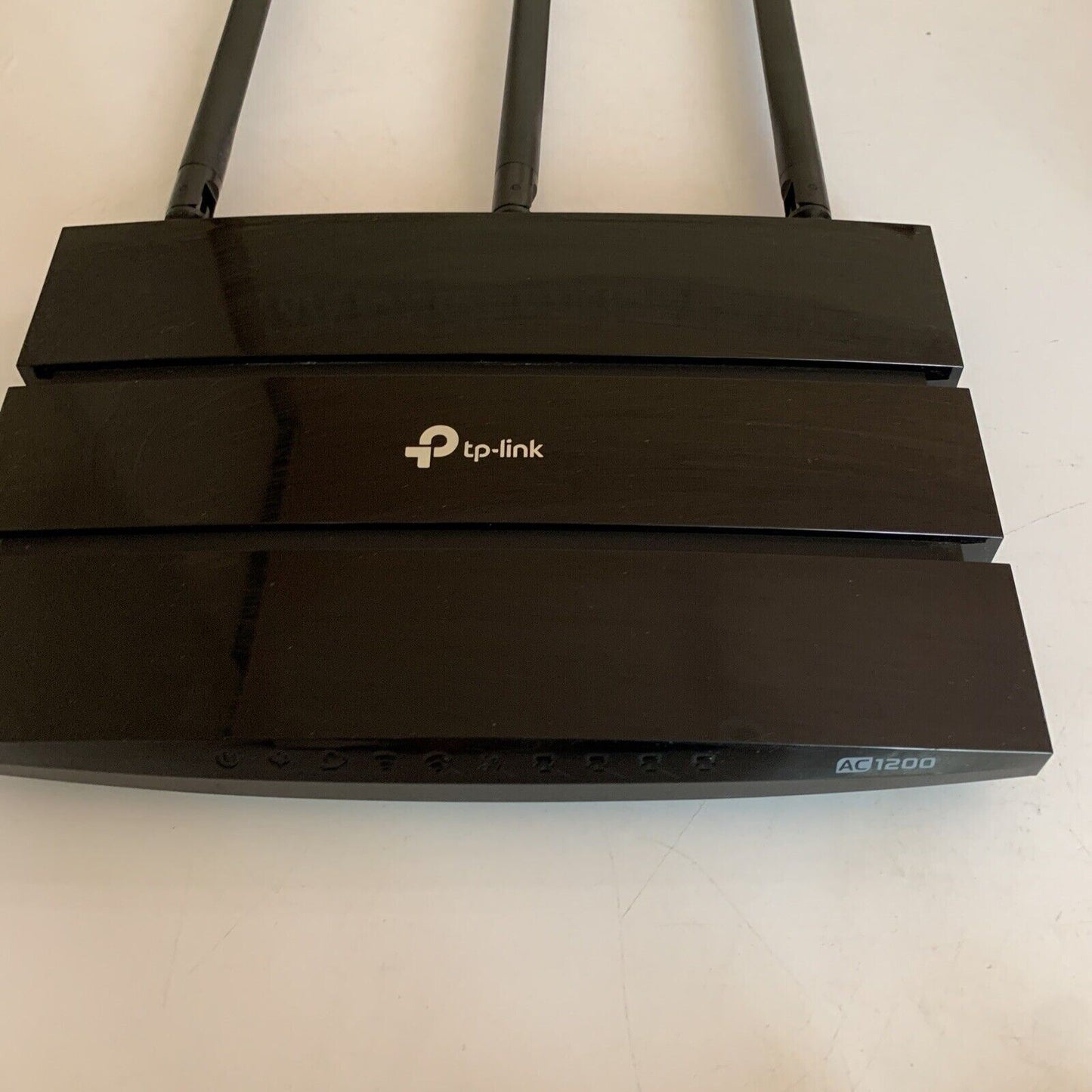 TP-LINK Archer VR400 AC1200 Wireless Wi-Fi VDSL/ADSL Modem Router Black