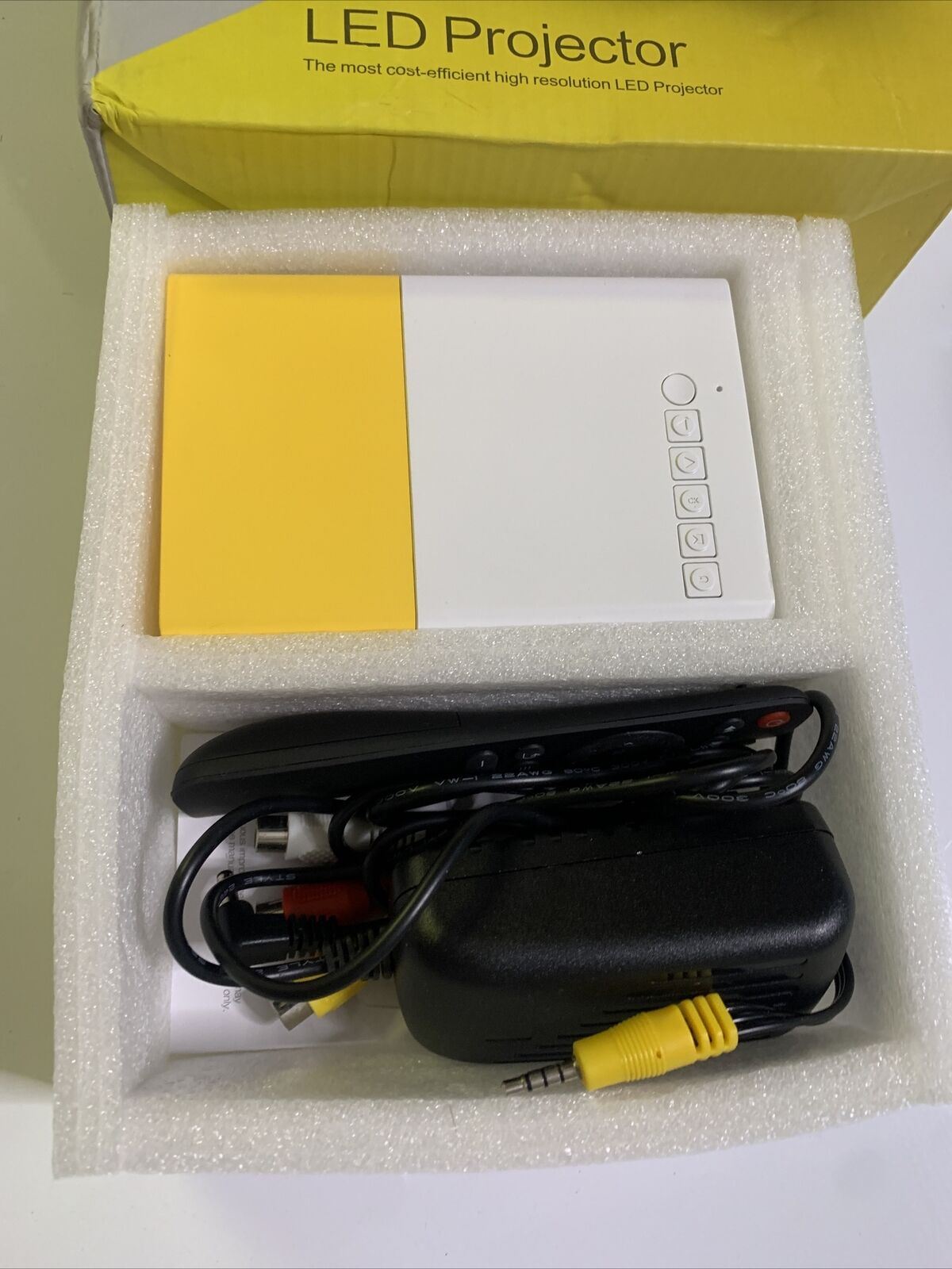 LED Projector Mini Portable USB LED 1080P Home Cinema