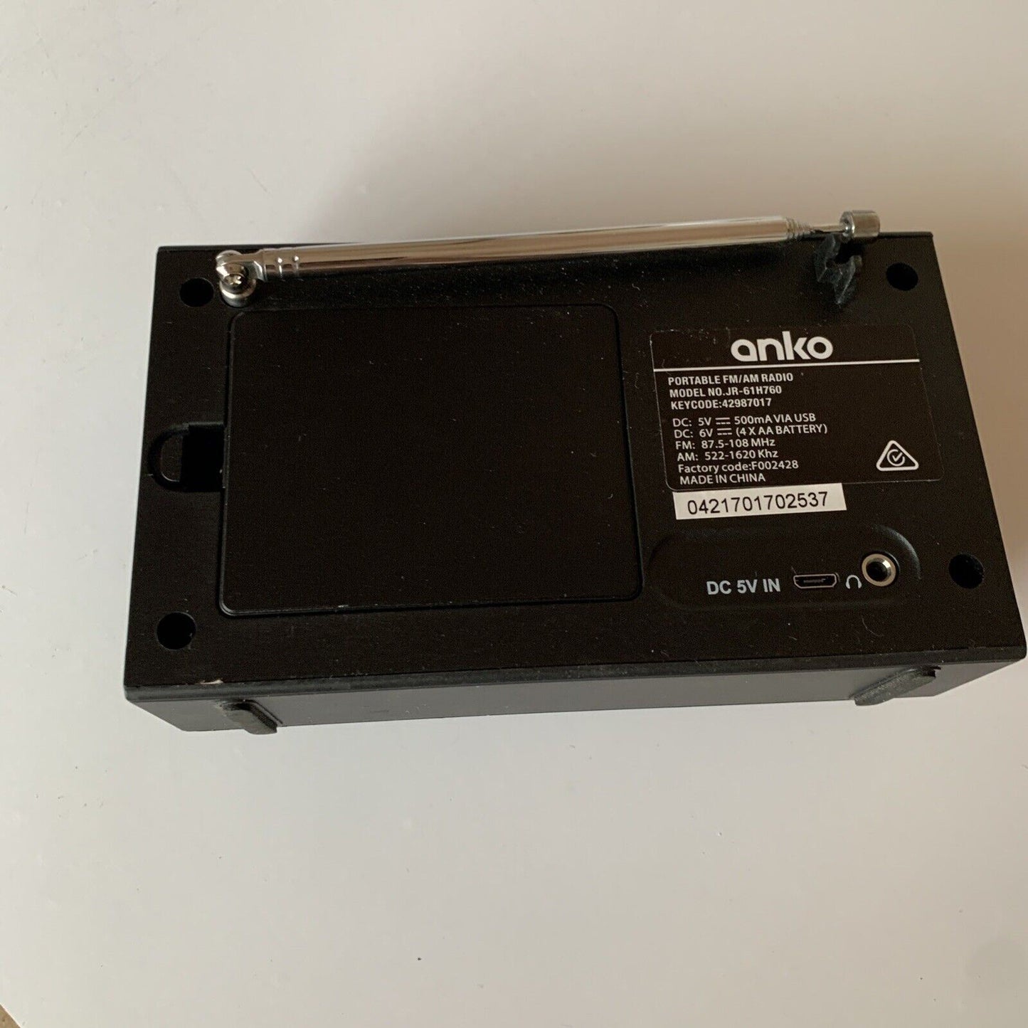 Anko Portable FM/AM Radio JR-61H760 with Built-in Speaker
