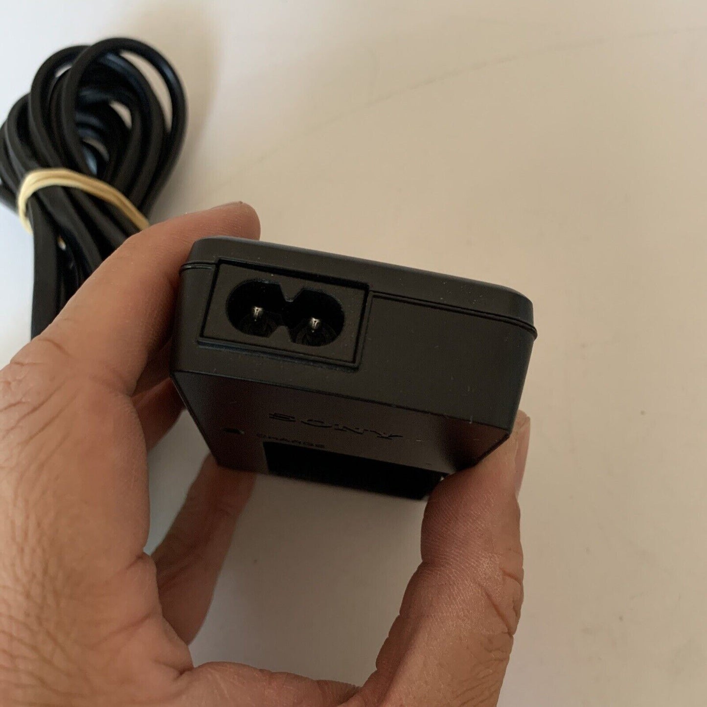 Genuine SONY BC-CSN Battery Charger for NP-BN1 BC-CSN BC-CSNB