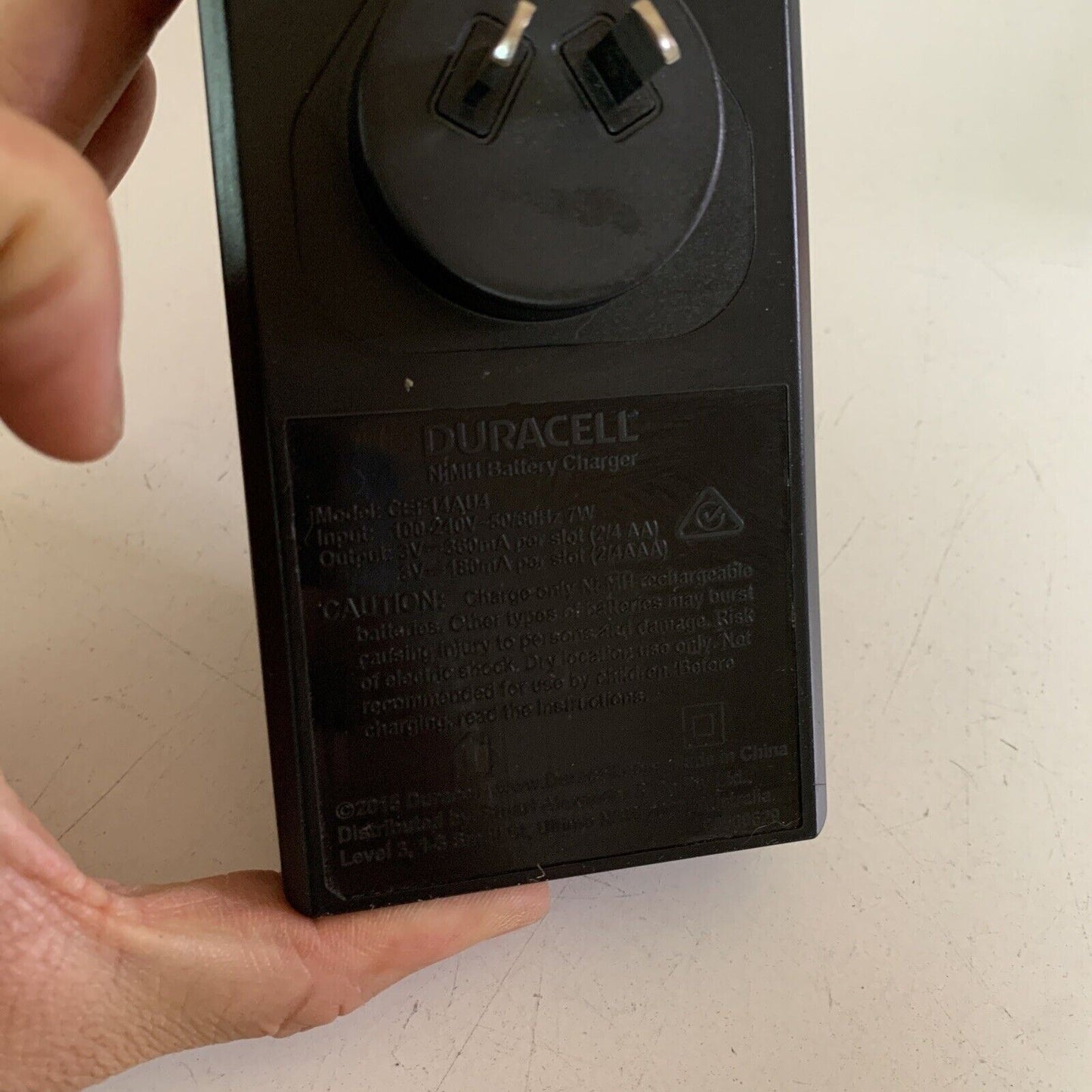 Duracell NiMH Hi-Speed Battery Charger CEF14AU4 - Fast Charges AA/AAA Batteries