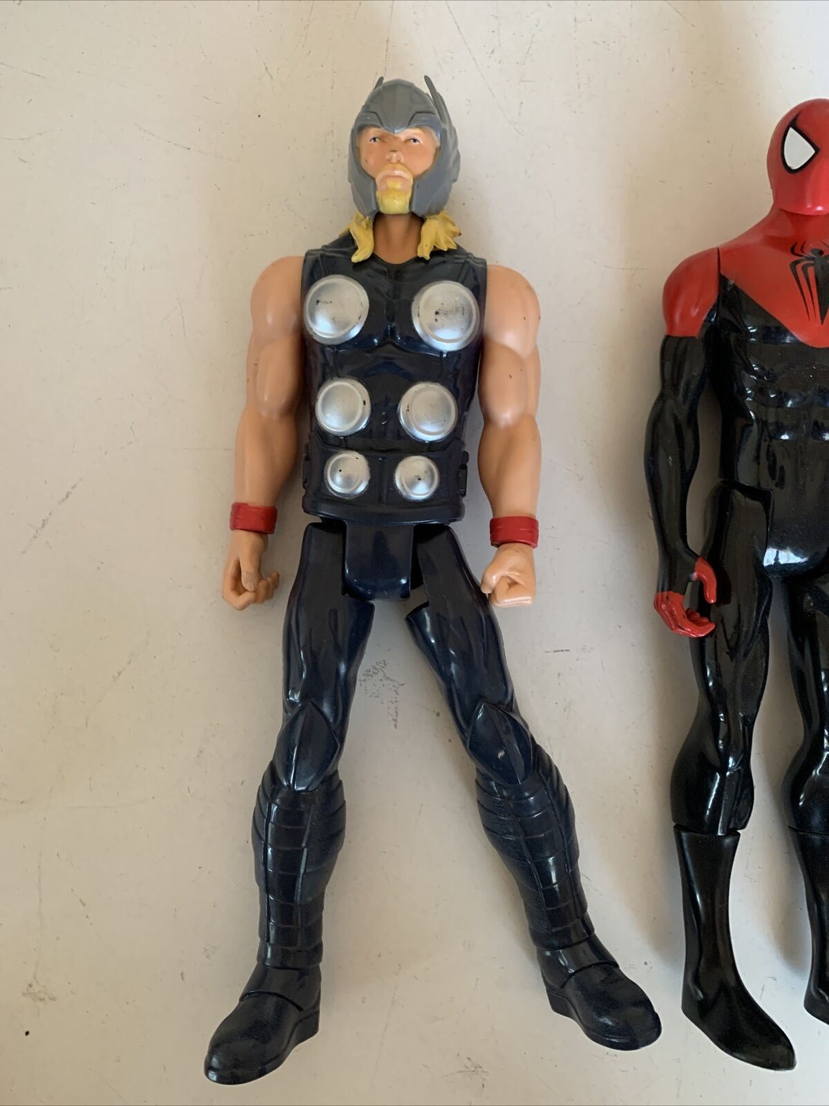 4x Marvel Action Figures Thor, Spiderman, Falcon Titan Heroes Avengers 12" 30cm