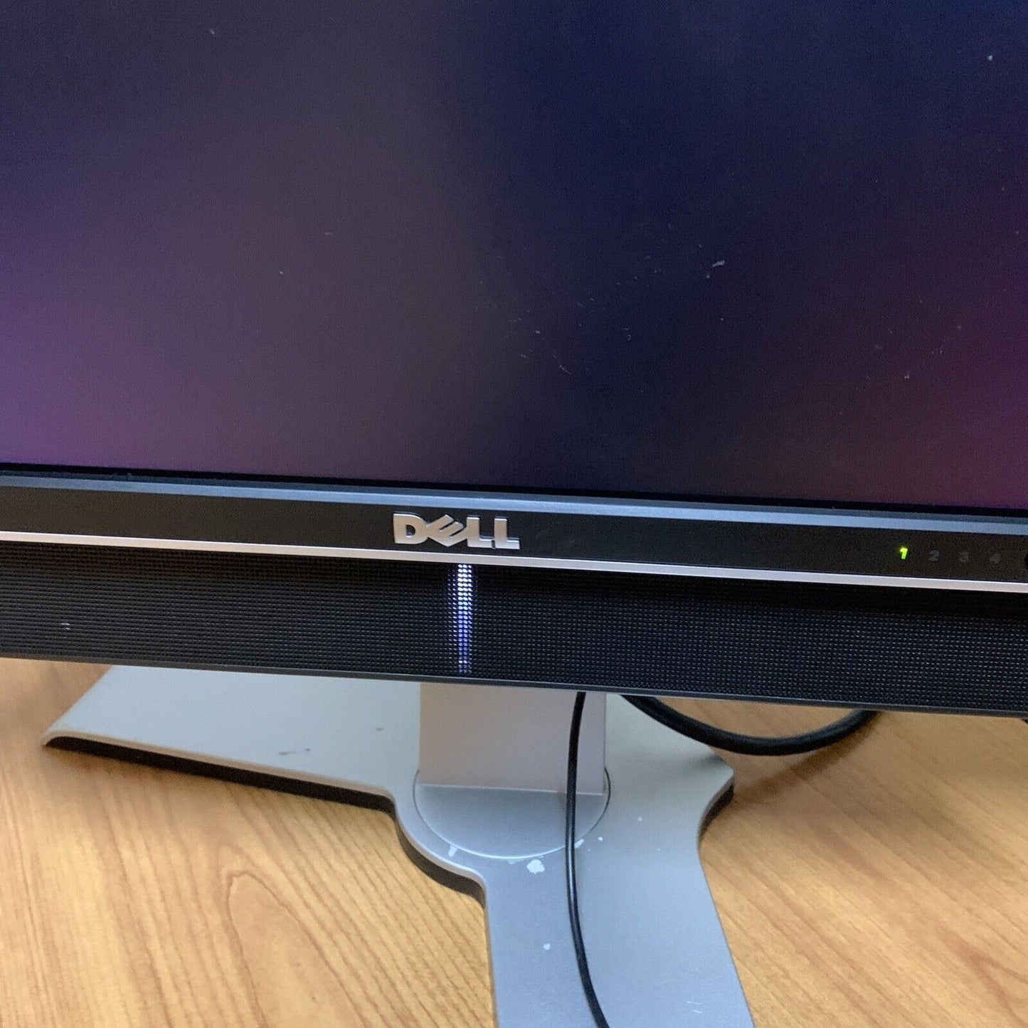 Dell UltraSharp 2007FPb 20" VGA DVI LCD S-Video Composite Monitor with Speaker