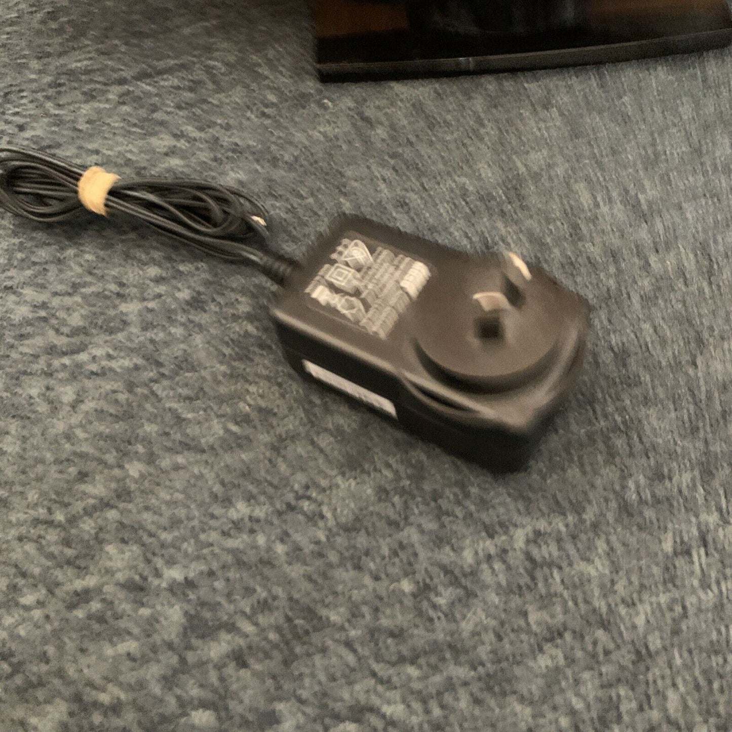 Philips Sleek Micro Sound System CD Radio USB 30-pin iPod Dock DCM292/79