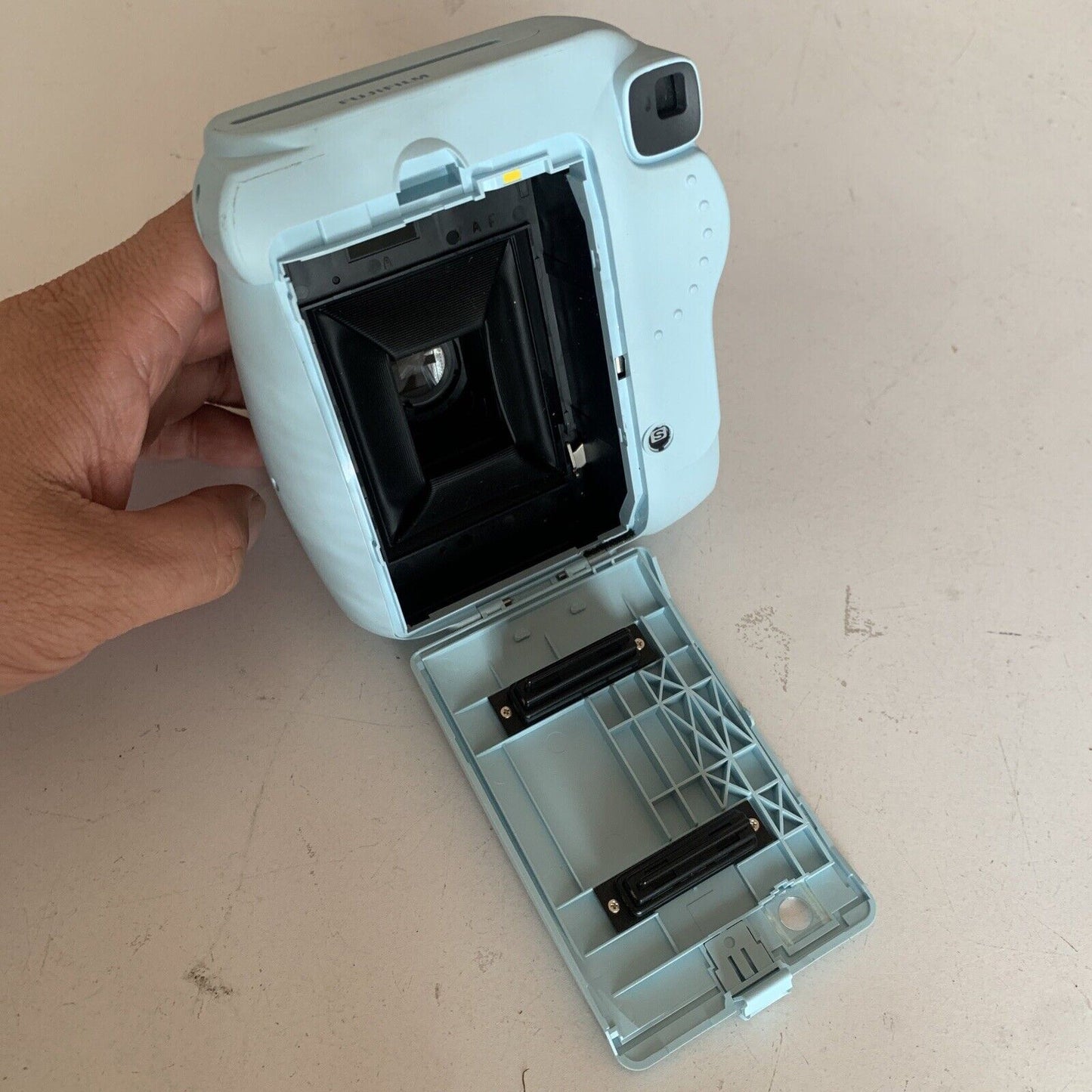 Fujifilm Instax Mini 8 Instant Film Camera Blue *Missing Battery Lid