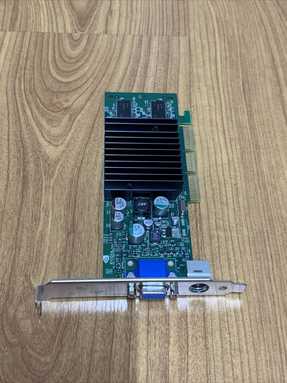 Dell NVIDIA P73 TW-05H175-69702-32P-3789 AGP VGA GeForce4 64MB VGA S-Video
