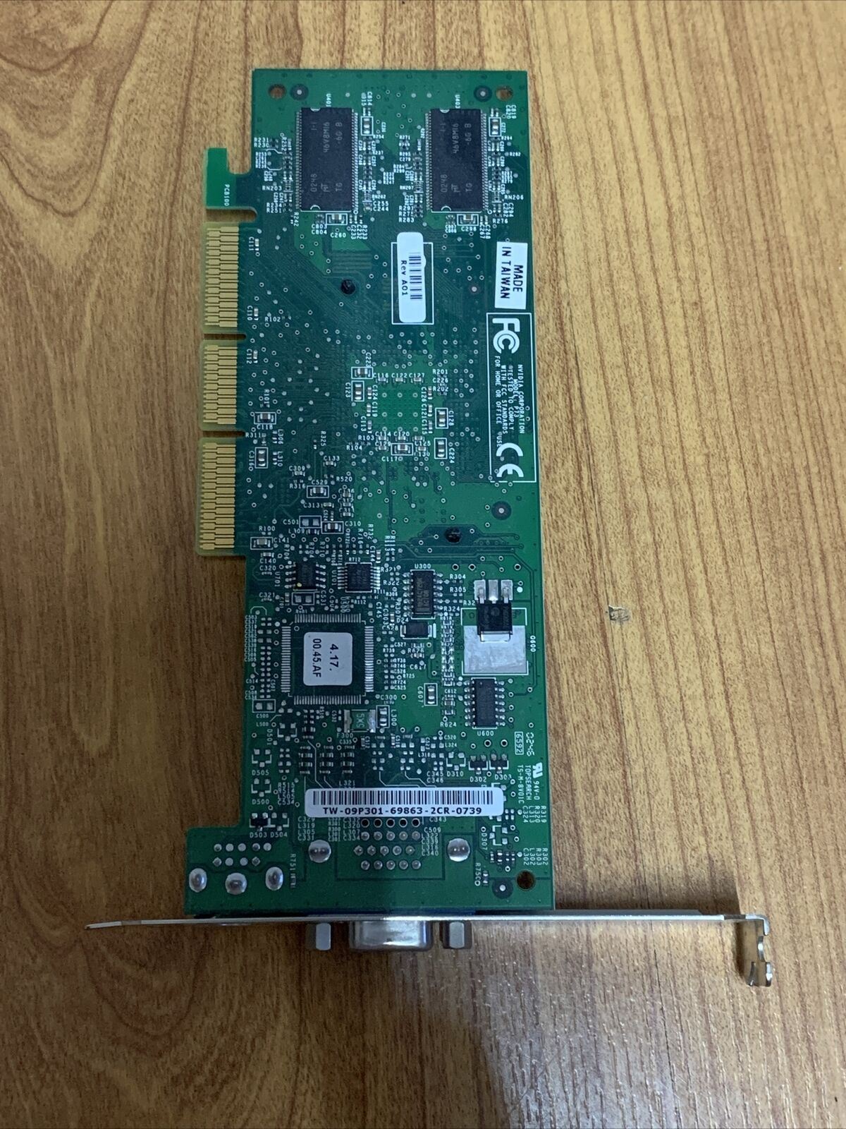 Dell NVIDIA P73 TW-05H175-69702-32P-3789 AGP VGA GeForce4 64MB VGA S-Video