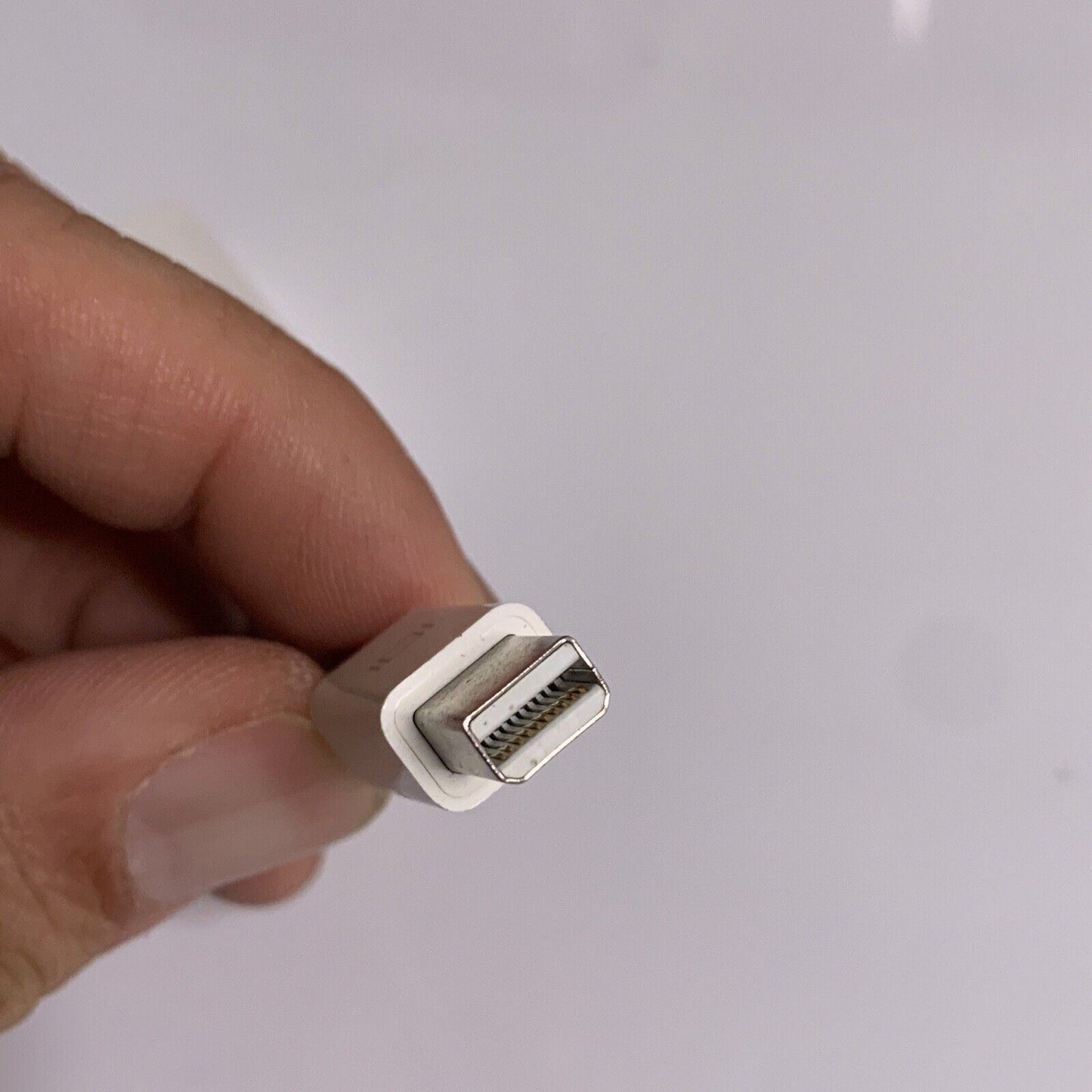 Genuine Apple Mini DisplayPort to VGA Adapter MB572Z/B A1307