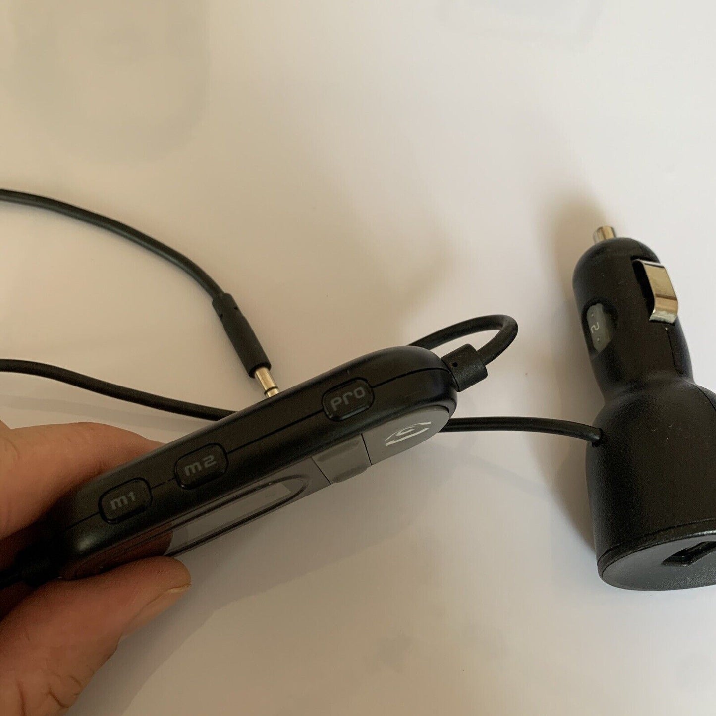 Belkin Tunecast Auto FM Transmitter 3.5mm Plug & USB Charging Port F8Z439-AU