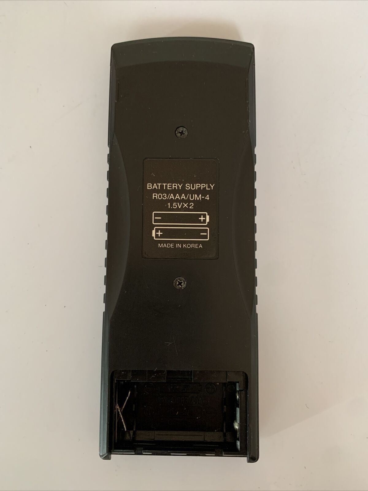 Genuine Teac RC-332 Remote Control *missing battery lid