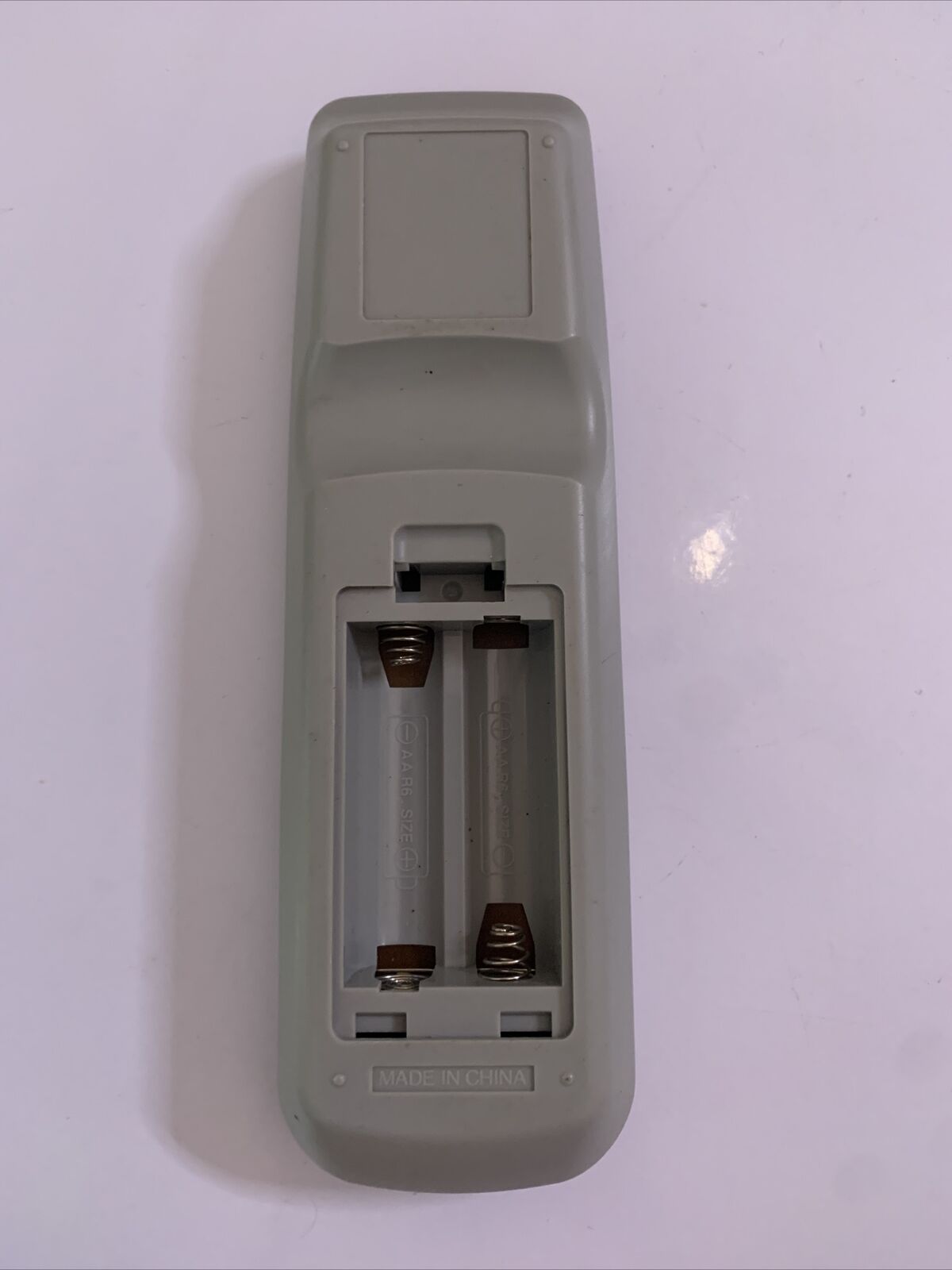 Toshiba SE-R0049 Remote Control DVD Genuinen*Missing Battery Lid