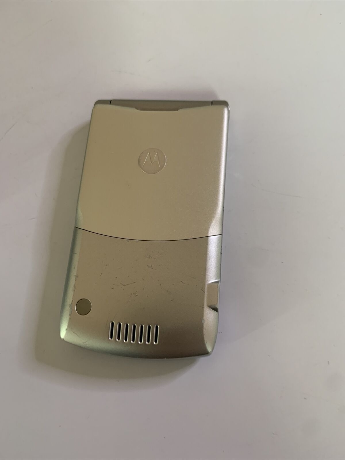Motorola RAZR V3 Mobile Phone 2G Network Locked to Optus