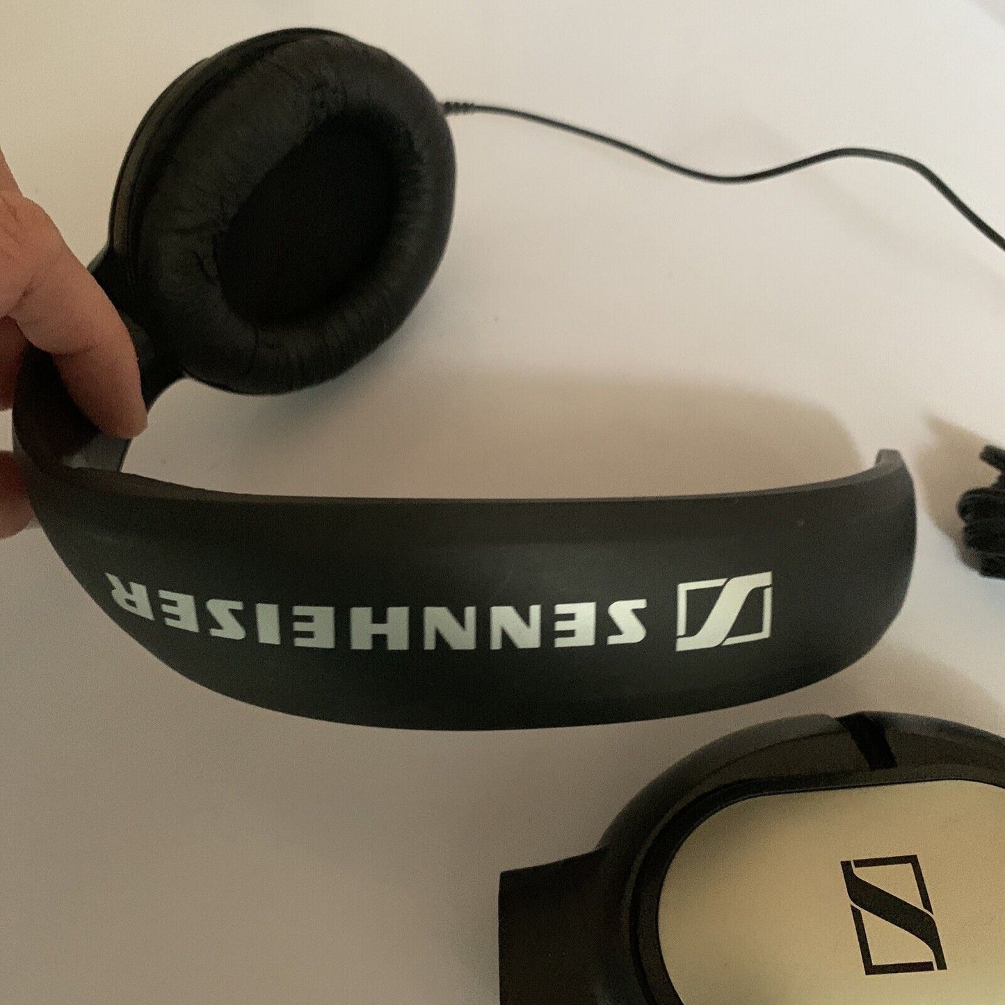 Sennheiser HD201 Headphones *Sound Working But broken from headband