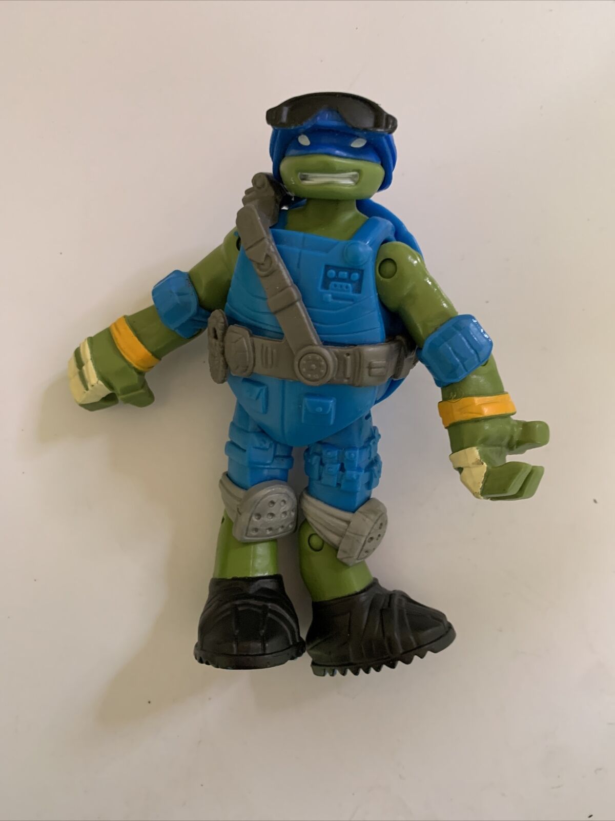 3x Teenage mutant Ninja Turtles Michelangelo Raphael Action Figures