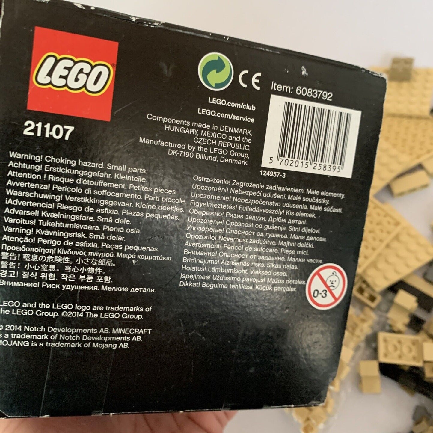 LEGO Minecraft: Micro World - The End (21107) Incomplete