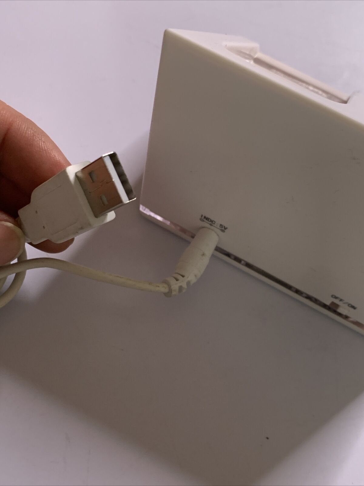 2x Genuine Nintendo Wii Remote Controller with Rechargeable Battery & Charger