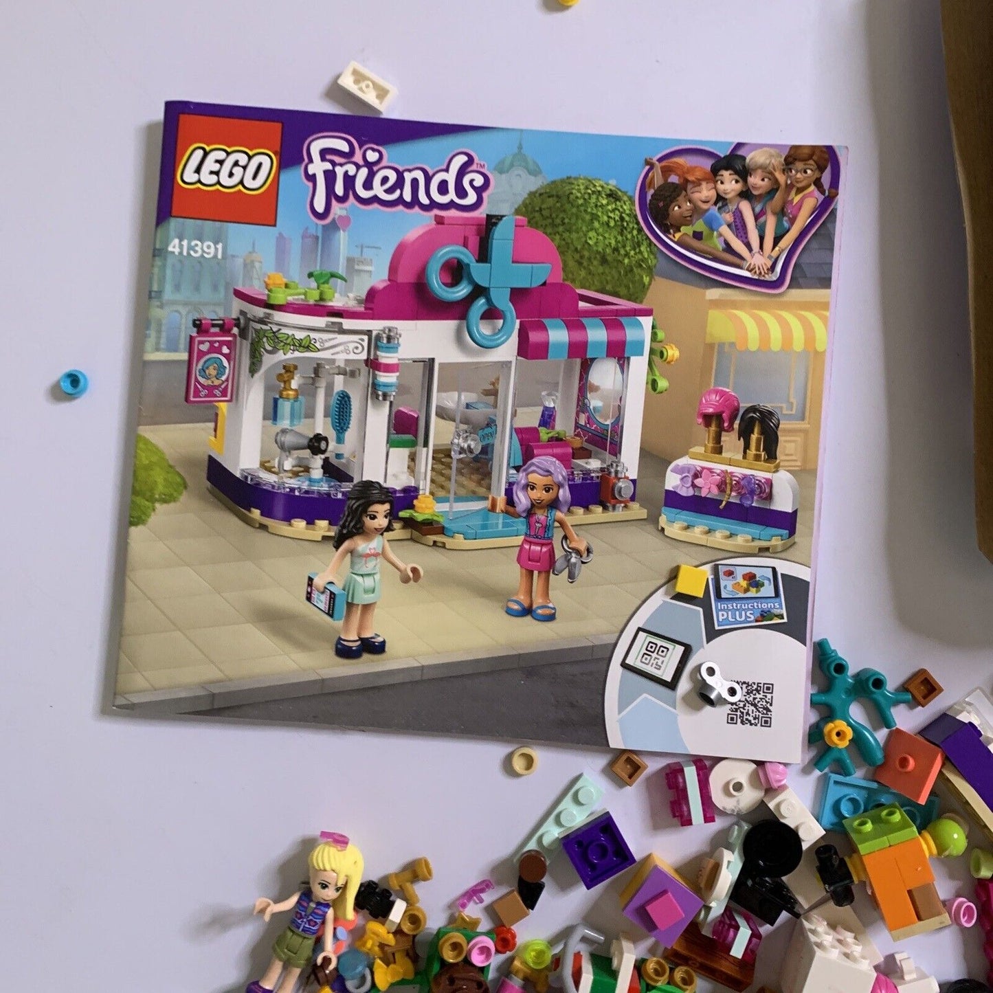 LEGO FRIENDS: Heartlake City Hair Salon (41391) Incomplete Uncounted