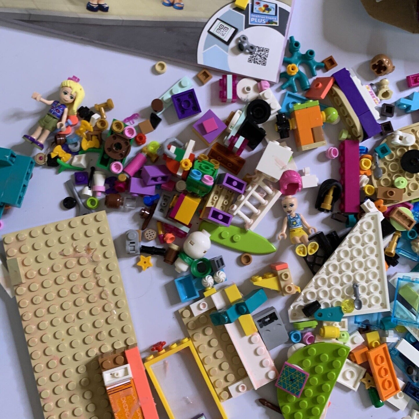 LEGO FRIENDS: Heartlake City Hair Salon (41391) Incomplete Uncounted