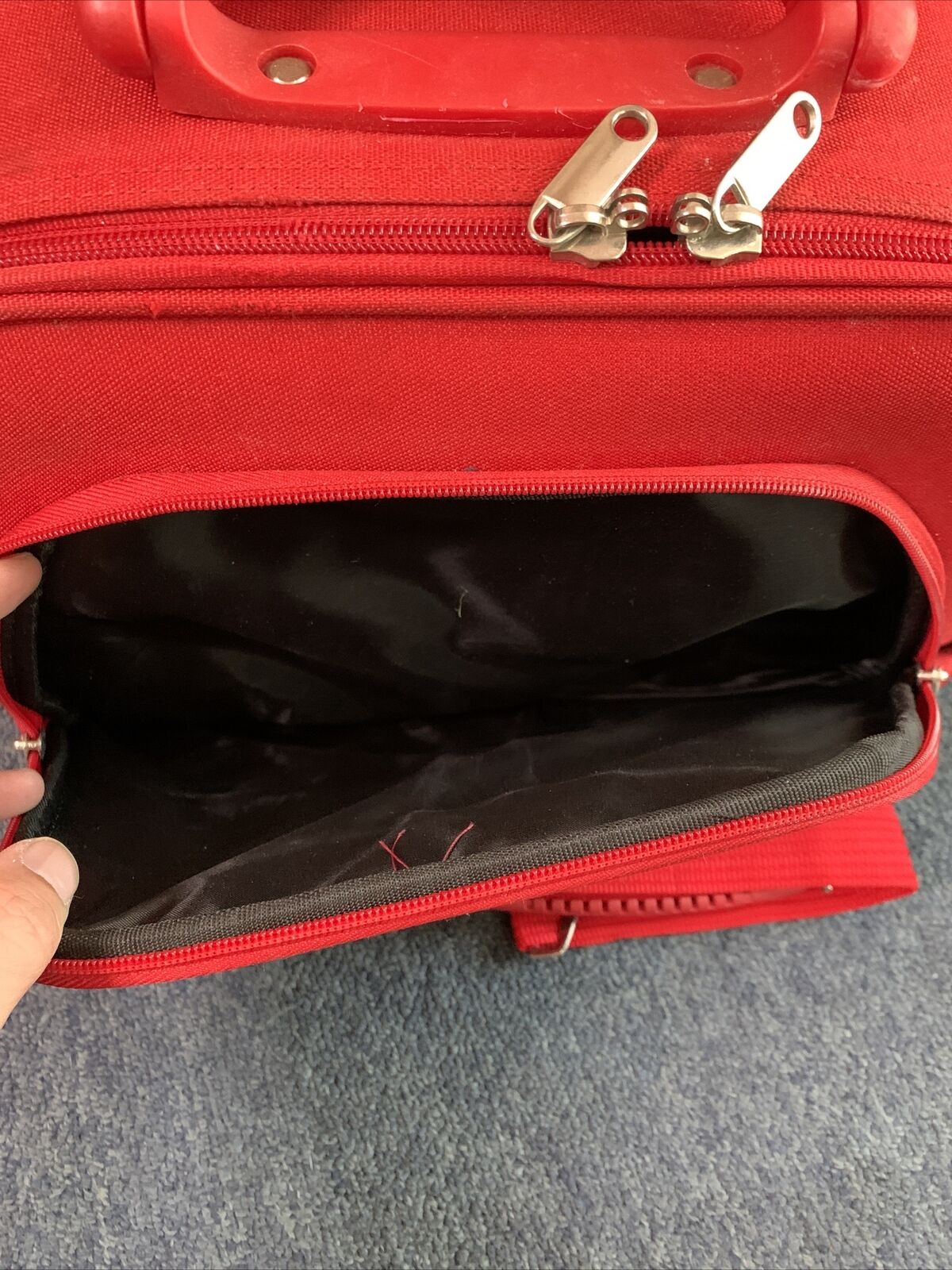 Rectangular Carry Shoulder 2 Way Bag Red with Strap Hardly Been Used 35x26x10cm
