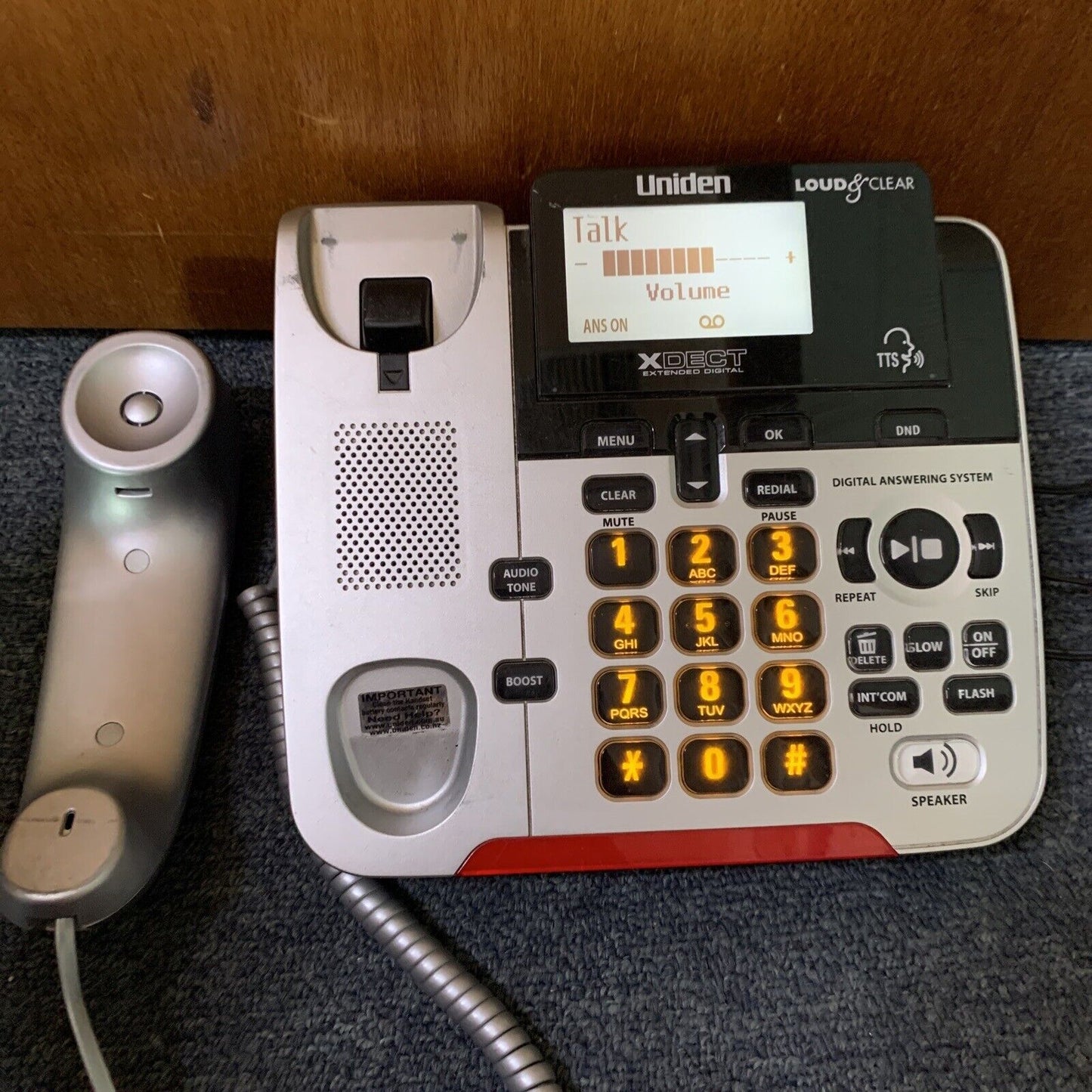 Uniden Loud And Clear Corded Telephone Large Buttons LSSE37+1 NBN Compatible