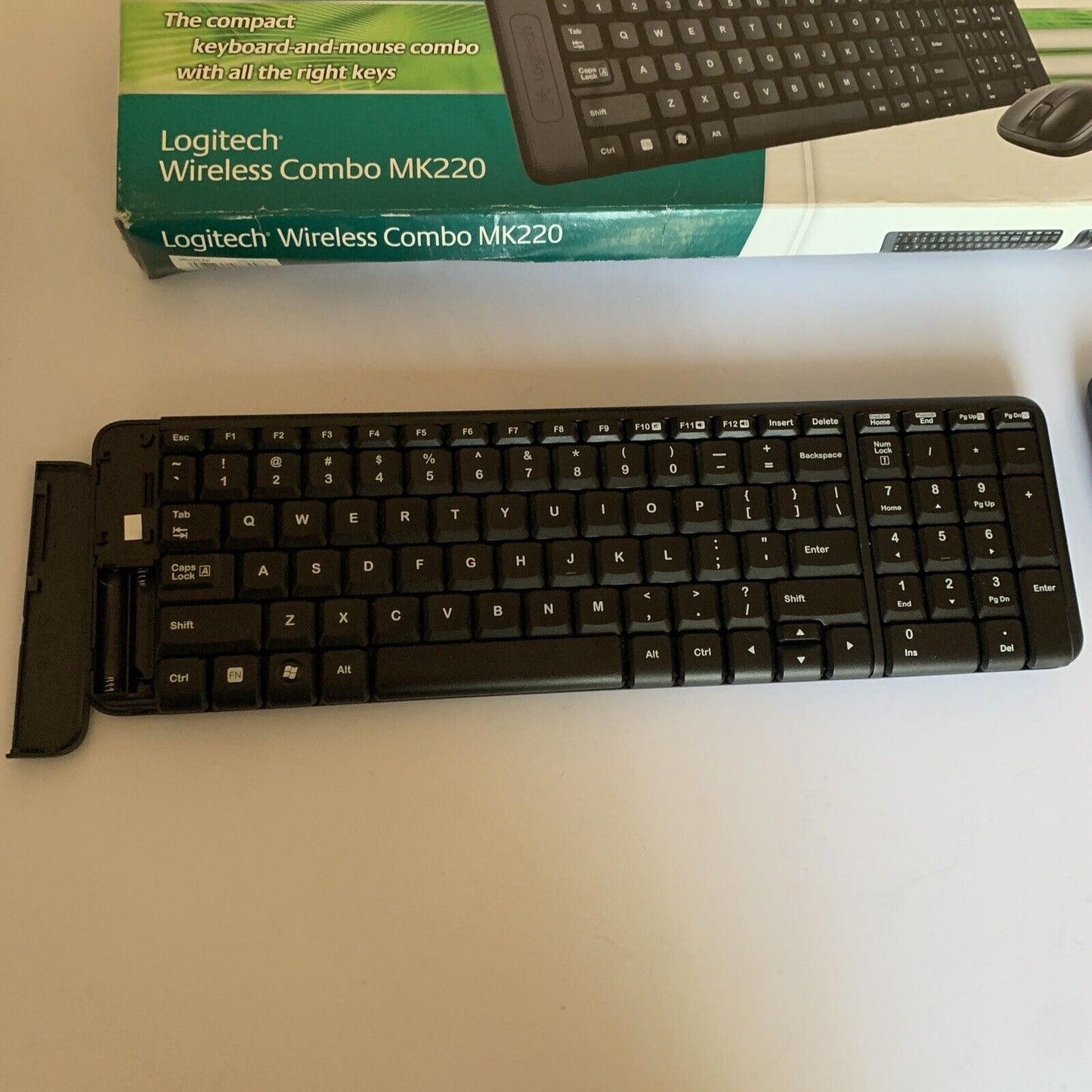Logitech Wireless Keyboard and Mouse Combo MK220 - Easy Plug and Play