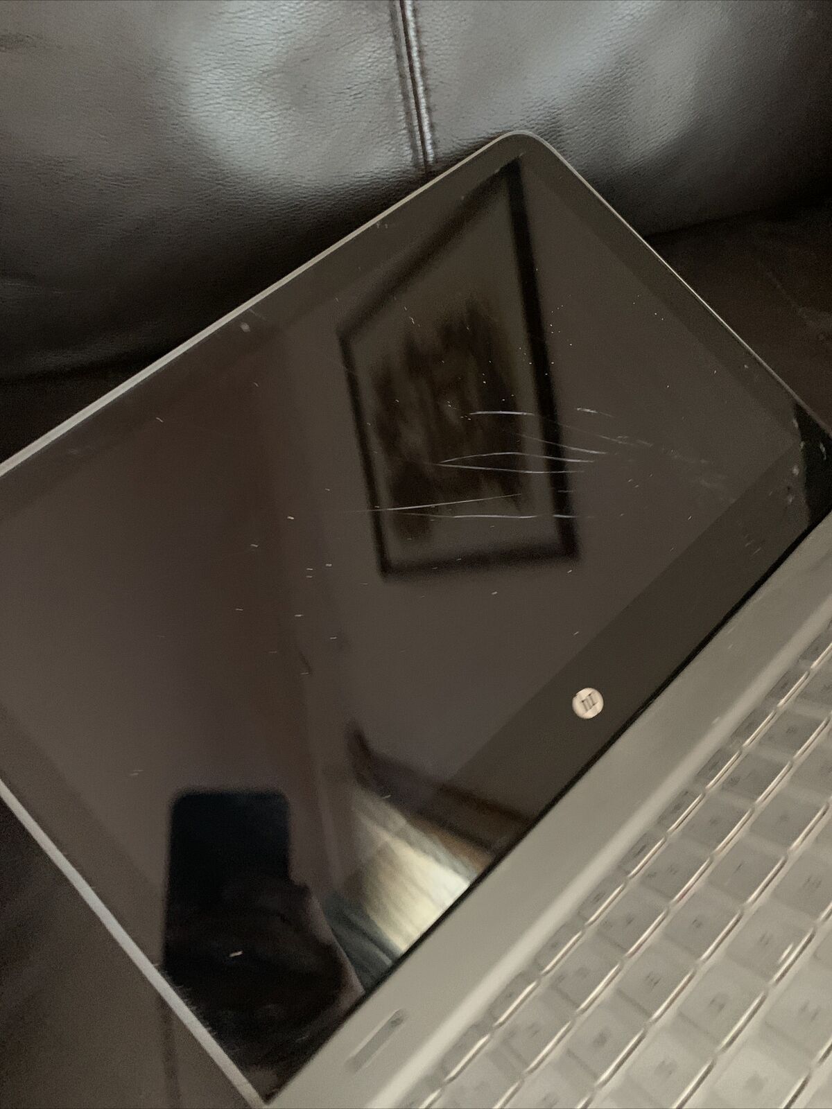HP 7265NGW i7 Laptop *For Parts Or Repair Doesn't Turn On and Cracked LCD