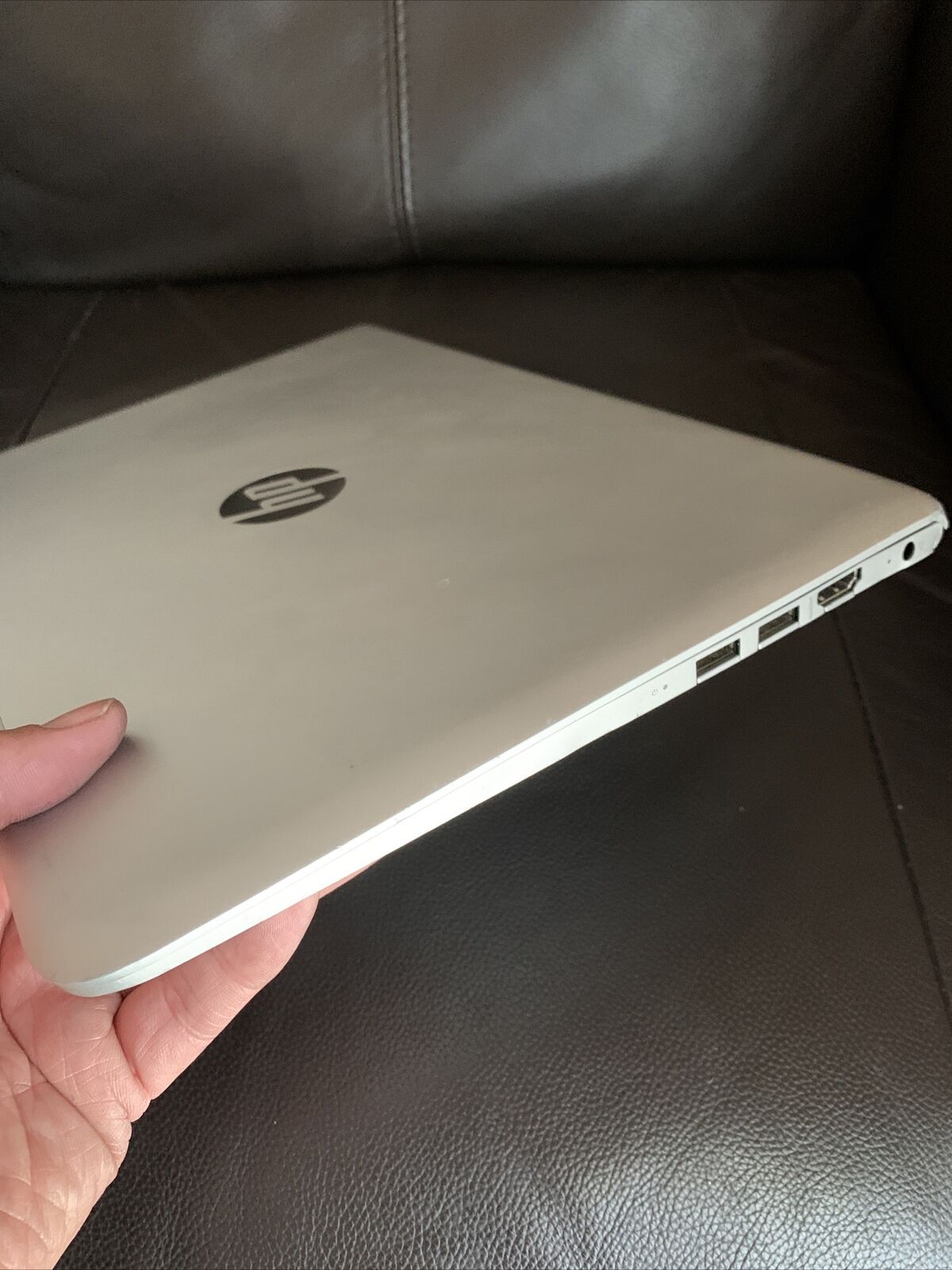 HP 7265NGW i7 Laptop *For Parts Or Repair Doesn't Turn On and Cracked LCD