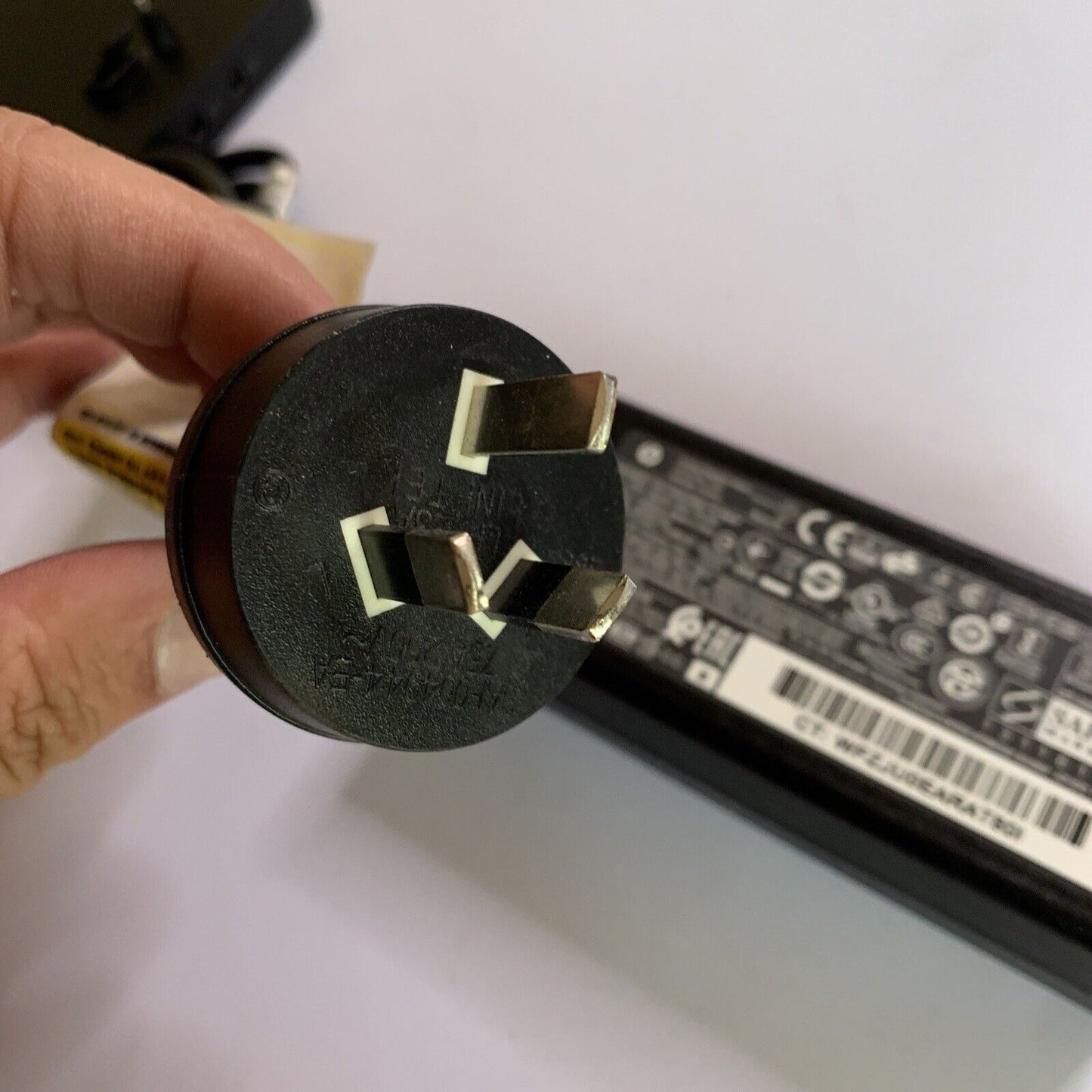 HP 2013 D9Y32 Ultraslim Docking Station with Power Supply for HP Elitebook