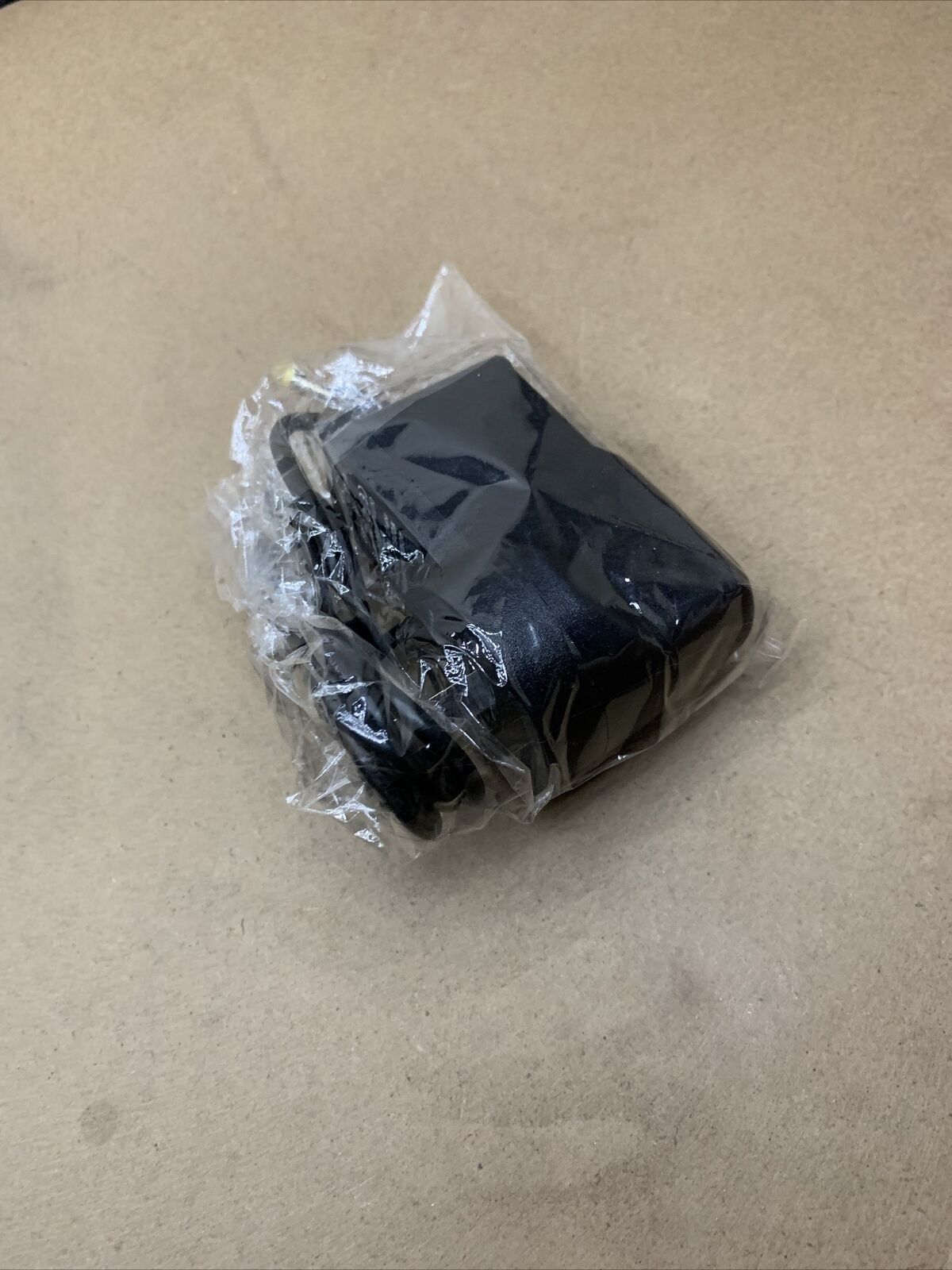 DSE Portable 7" DVD Player Plays All Regions G7152 with Power Supply