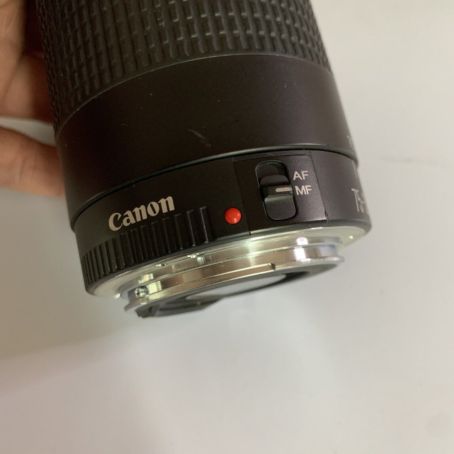 Canon Zoom Lens EF 75-300mm 1:4-5.6 III Telephoto Zoom 58mm