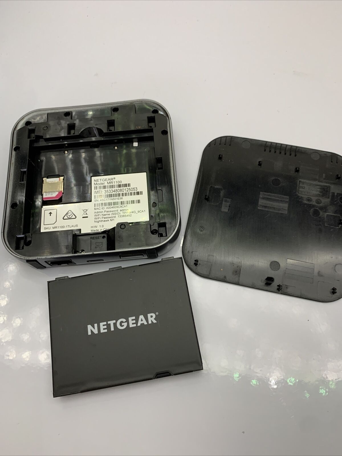 NETGEAR Nighthawk M1 Mobile Hotspot 4G LTE Router Mr1100 Locked To Telstra