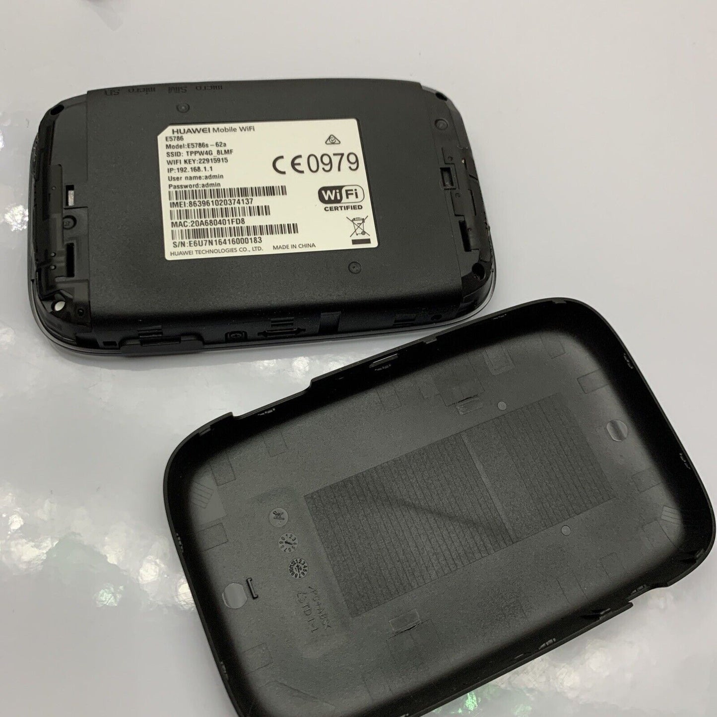 Telstra 4G Advanced WiFi Pro X Broadband Modem E5786