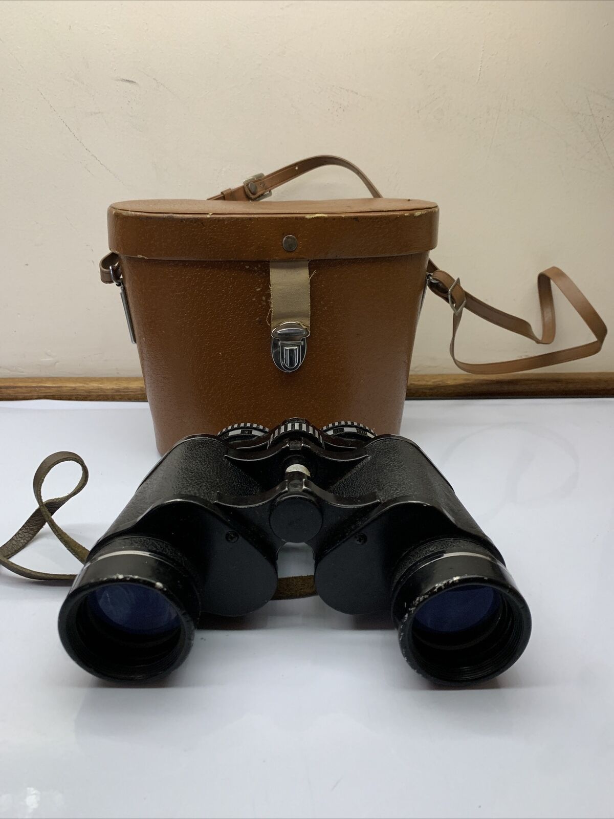 Zenith Zoom Binoculars 7X-12X40 Field 5.5 at 12x No.41-8374 *Cracked R Eyepiece