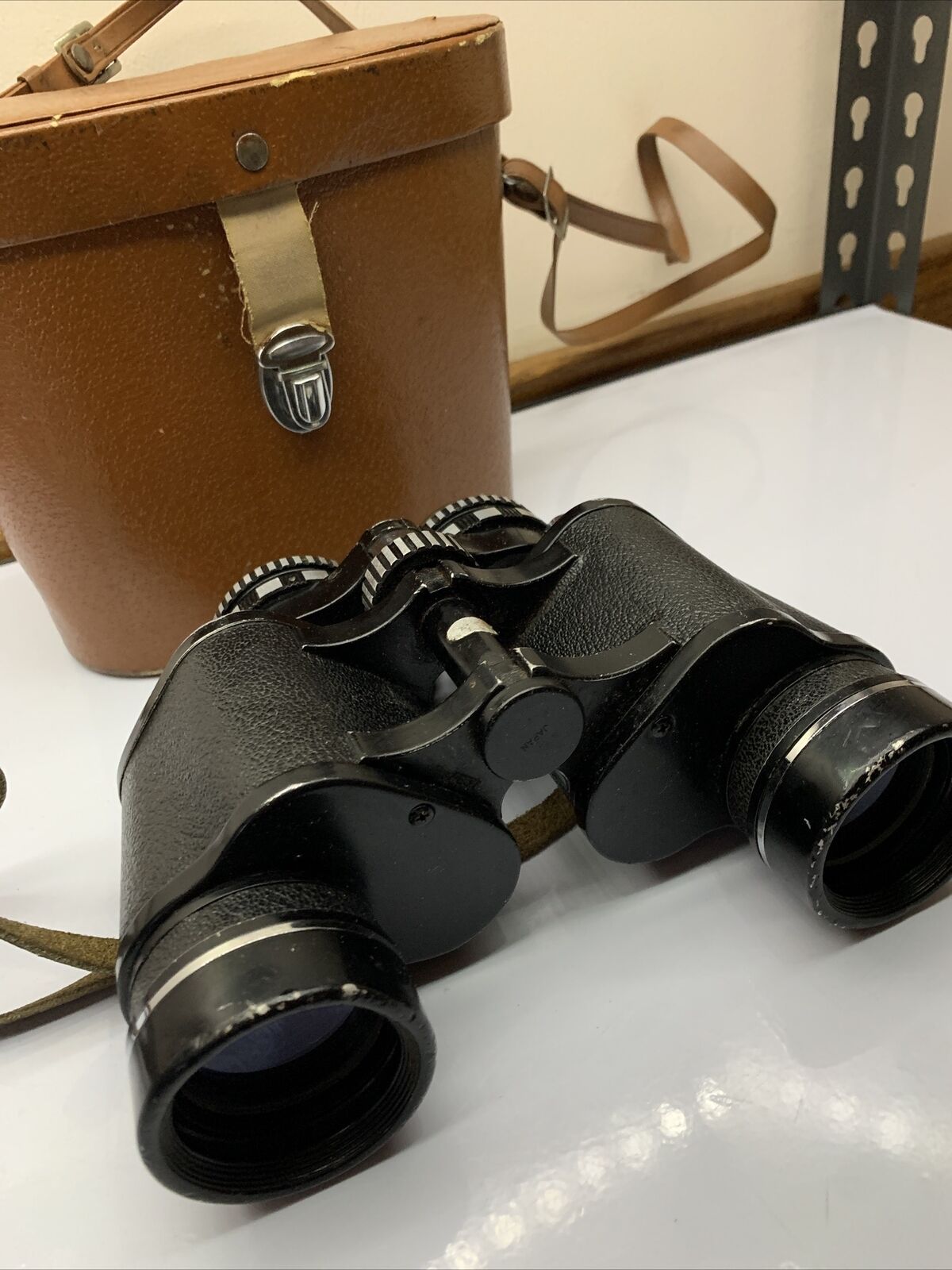Zenith Zoom Binoculars 7X-12X40 Field 5.5 at 12x No.41-8374 *Cracked R Eyepiece
