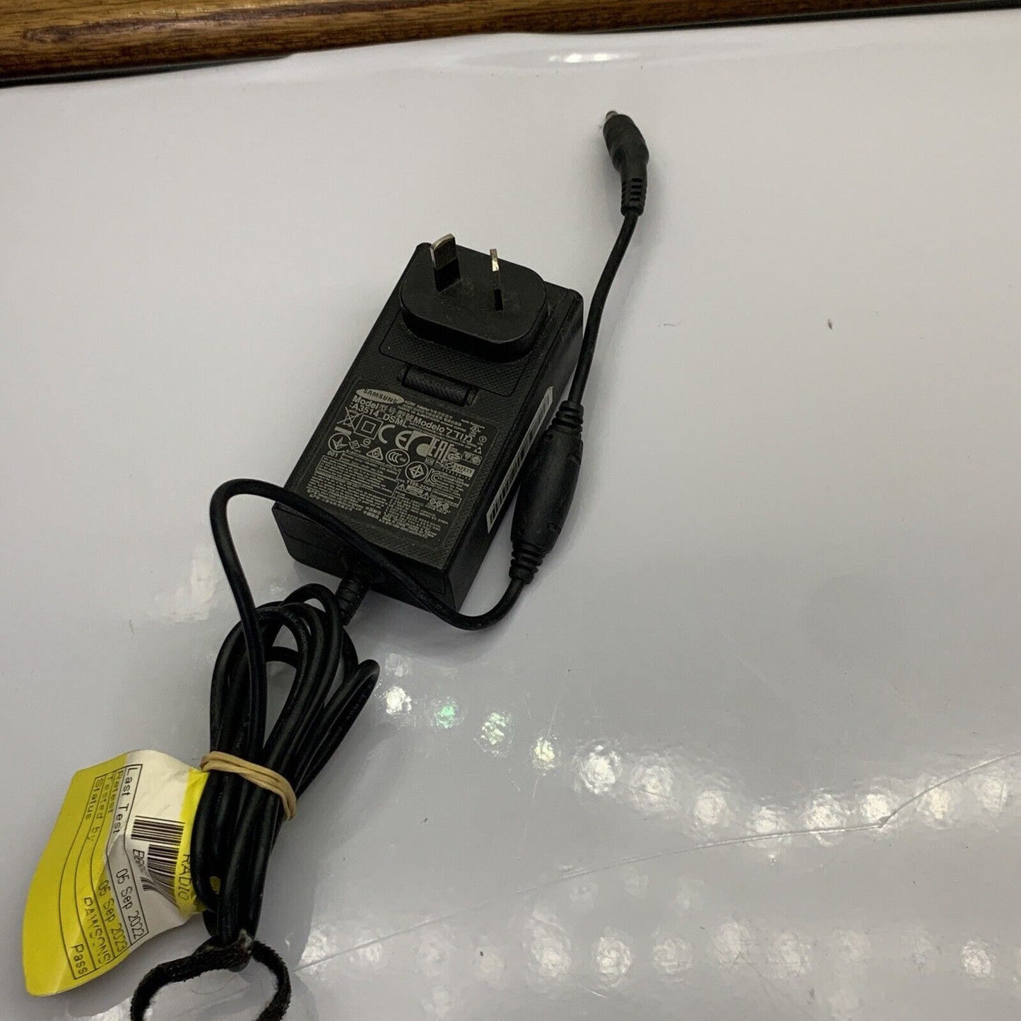 Samsung Portable Bluetooth Wireless Speaker with NFC DA-F61