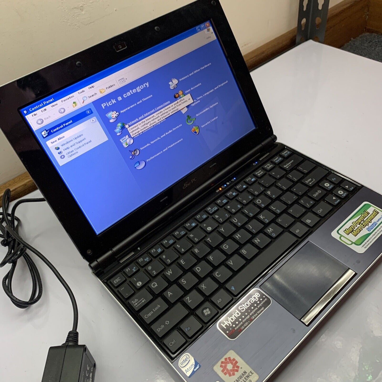ASUS EeePC Laptop Intel Atom N280 1.66 Ghz 2GB Windows XP 160GB