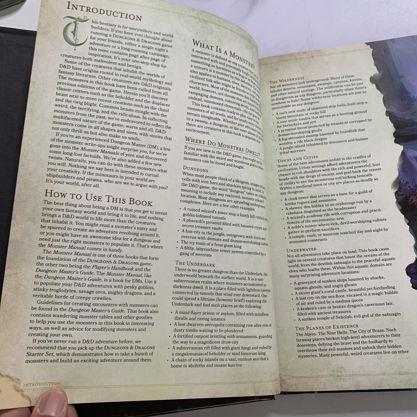 Dungeons & Dragons Monster Manual by Wizards of the Coast Core Rulebook