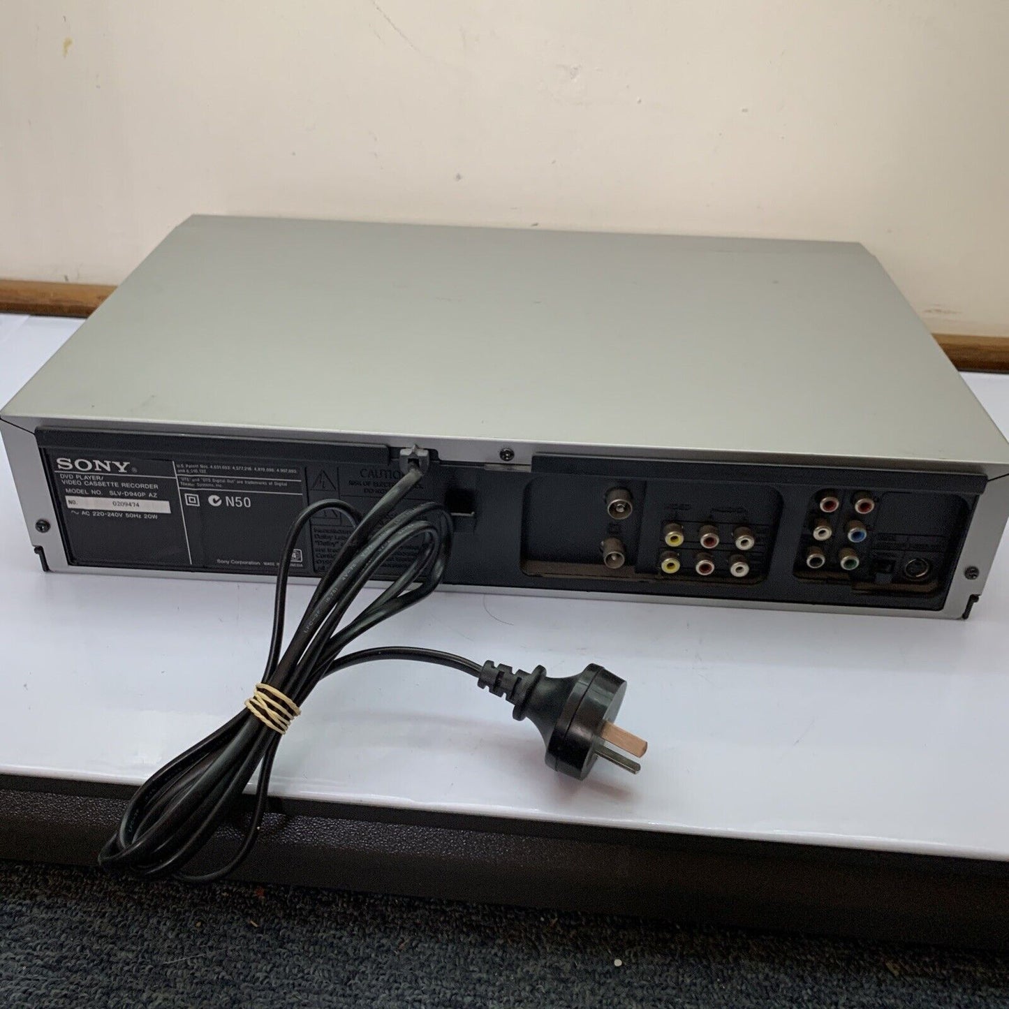 Sony DVD VHS Player Recorder SLV-D940P PAL NTSC *VHS Not working DVD Working