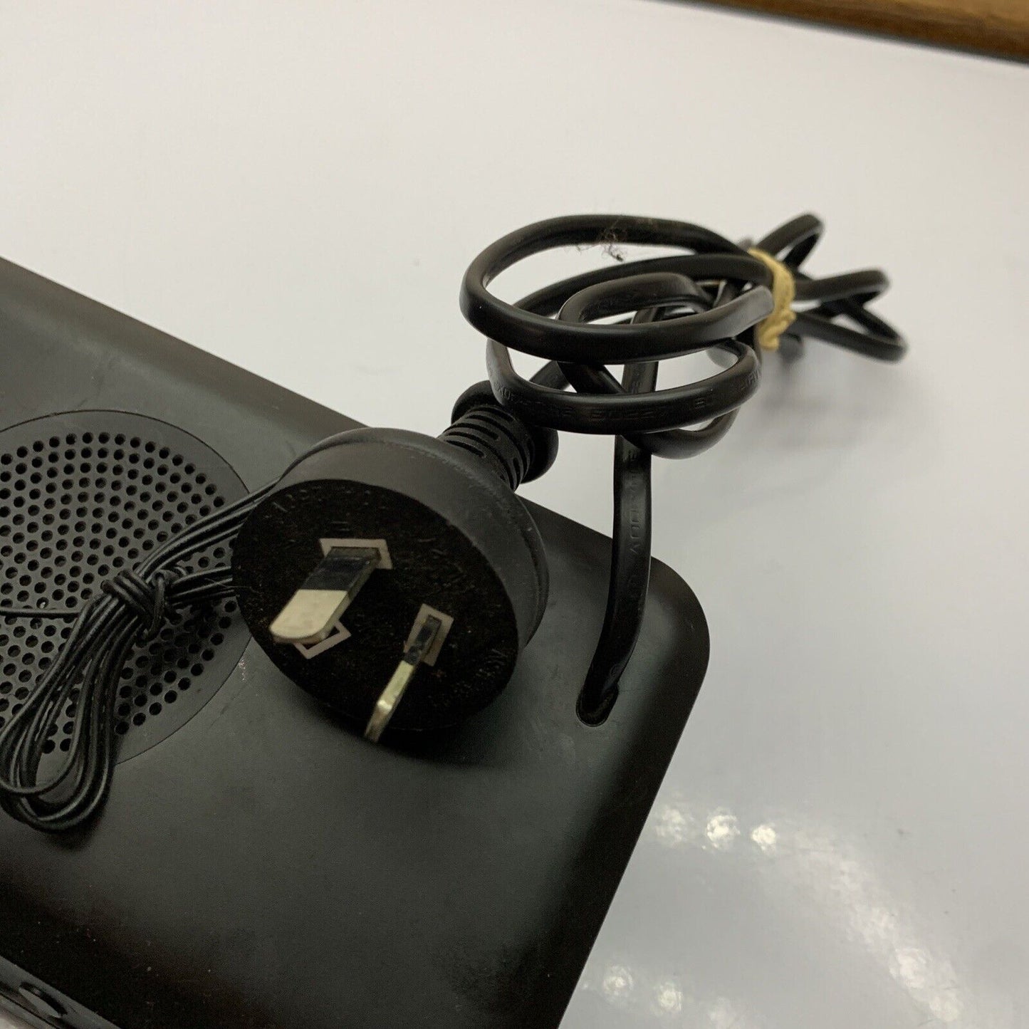 Philips AJ3232B/79 Big Display Snooze Alarm Clock AM/FM Radio