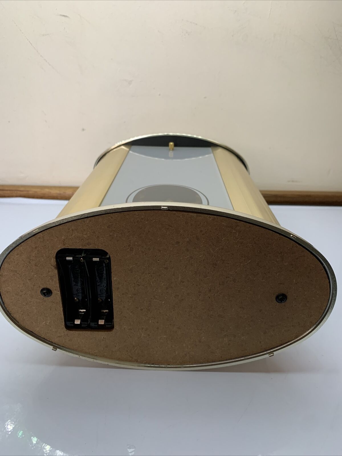 Citizen Quartz Shelf Clock with Rotating Pendulum 4636 Made In Japan