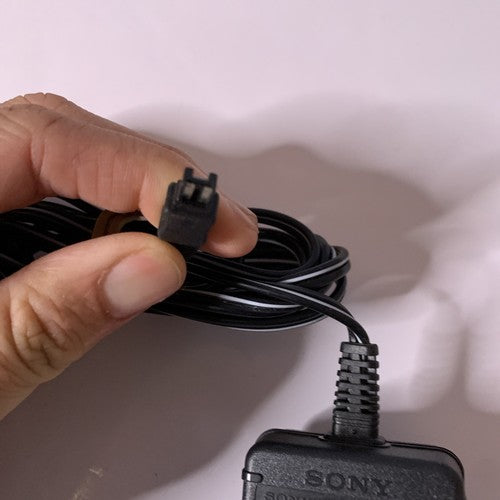 Genuine Sony AC-L200D Charger 8.4V 1.7A For Sony HandyCam Camcorder