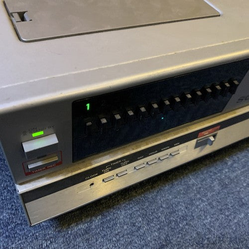 Sony Betamax Video Cassette Recorder and Player VCR SL-C6AS PAL Untested