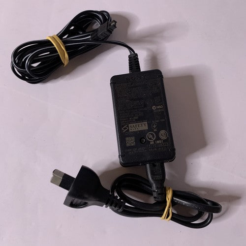 Genuine Sony AC-L200D Charger 8.4V 1.7A For Sony HandyCam Camcorder