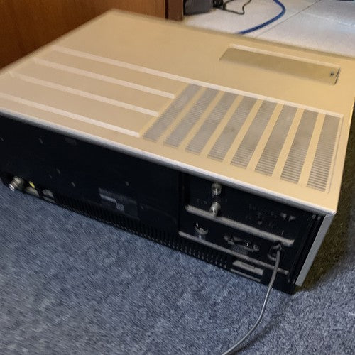 Sony Betamax Video Cassette Recorder and Player VCR SL-C6AS PAL Untested